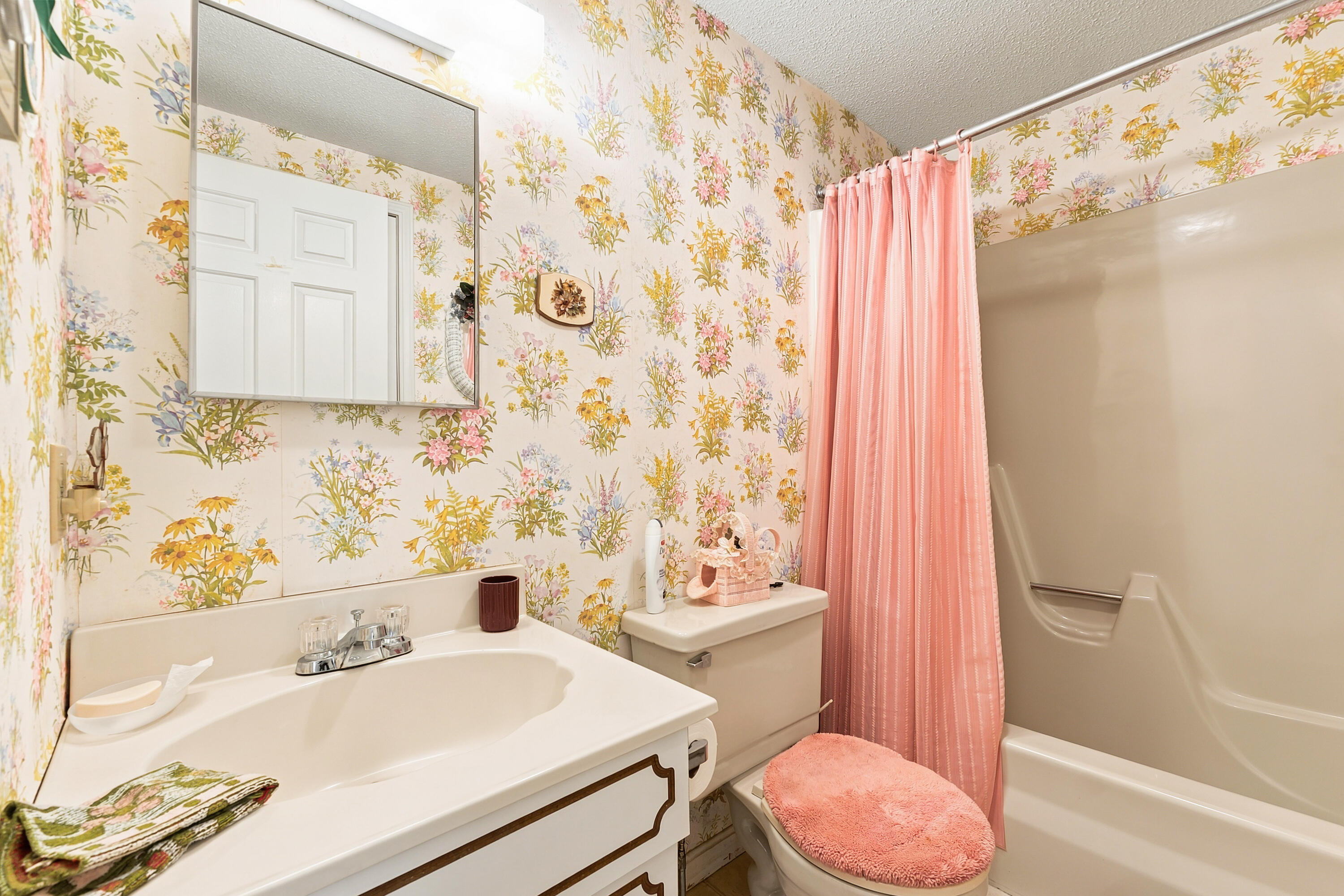 97 Flintlock Village Road, #2, Wells, ME 04090 Second Bathroom