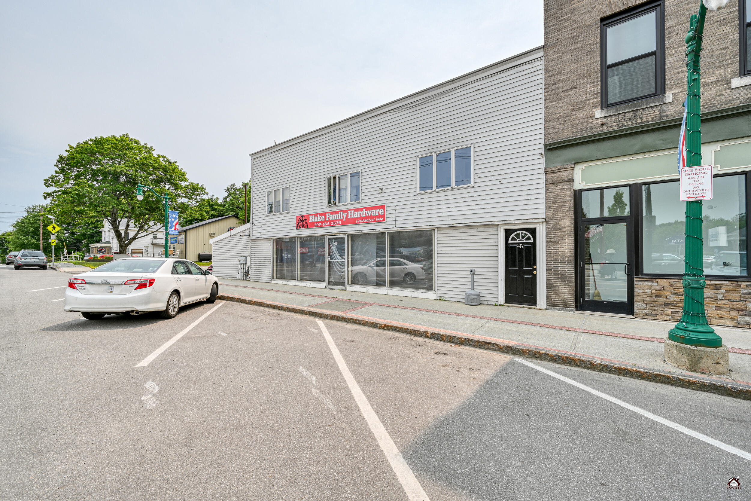 46 Main Street, Oakland, ME 04358 215-lp-106