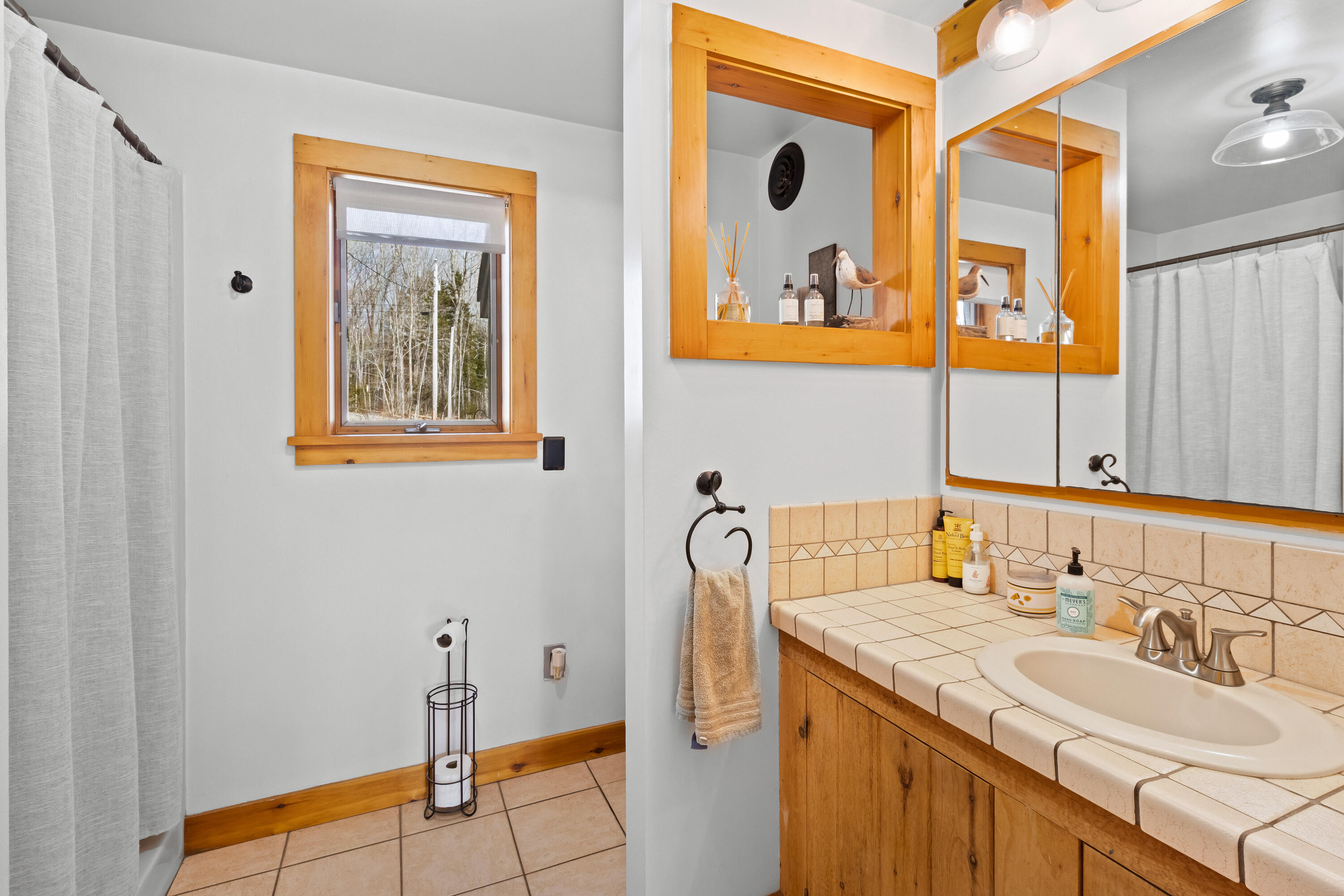 39 Simmons Lane, Friendship, ME, 04547