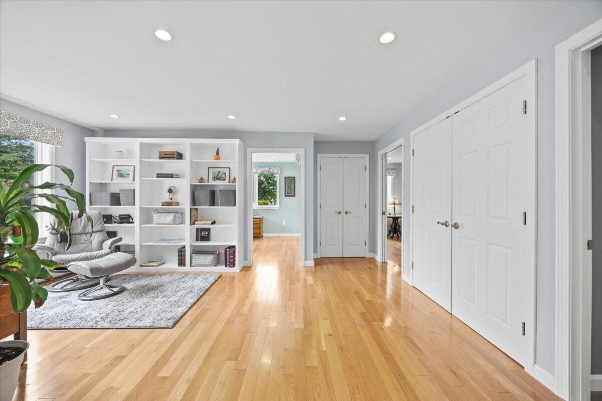 40 Old Neck Road, Scarborough, ME 04074 07-40 Old Neck-07