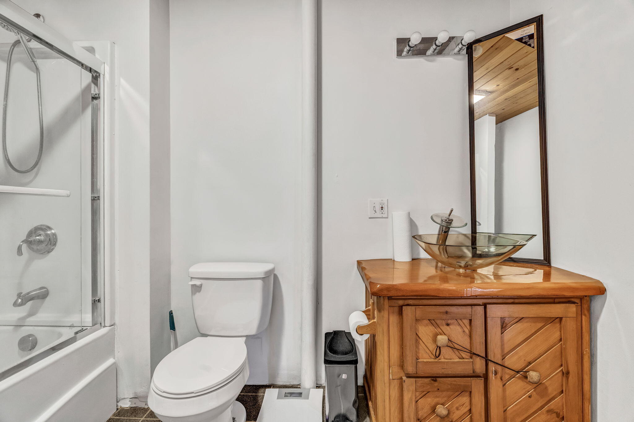 79 Auburn Road, Peru, ME, 04290