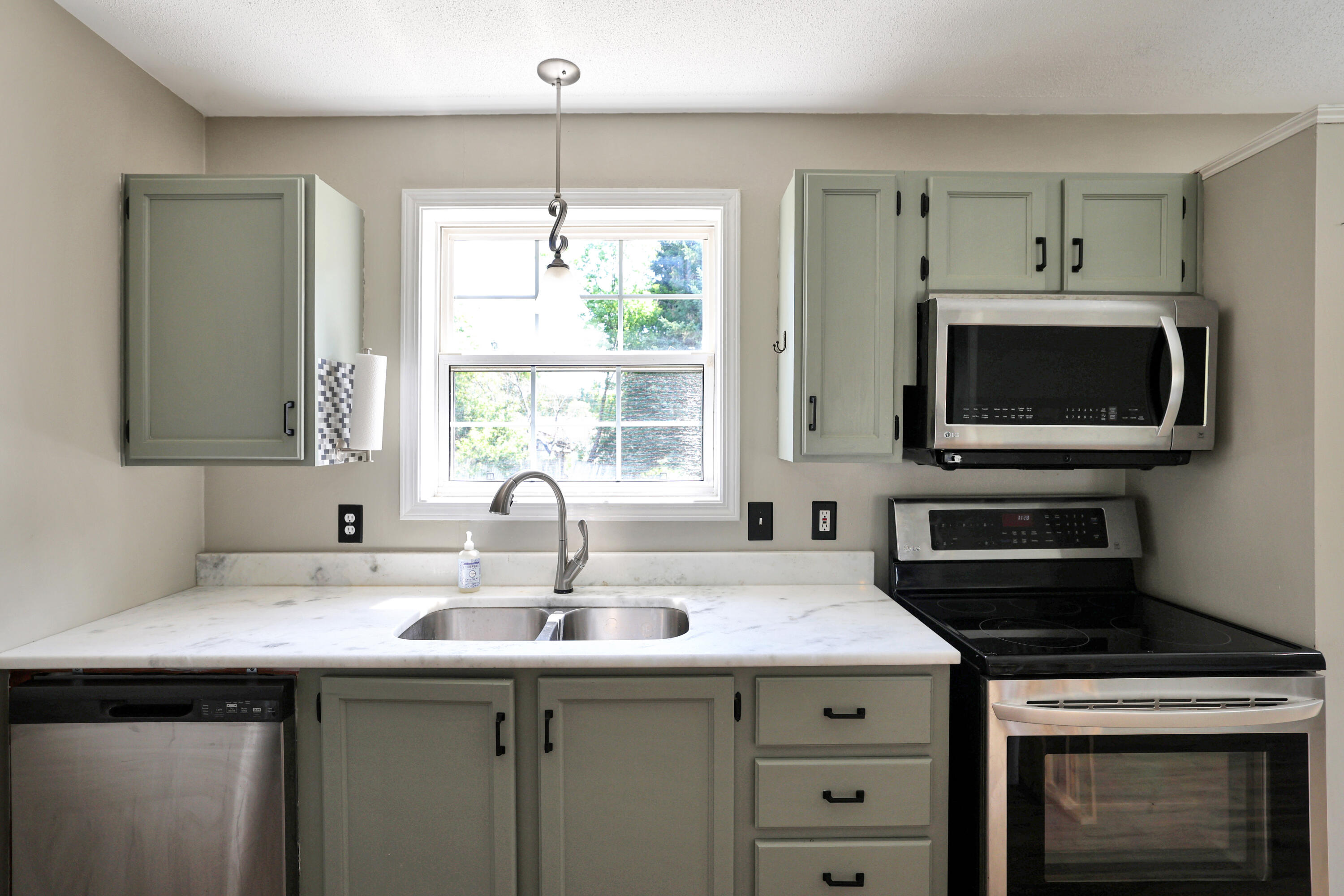 43 Fords Lane, Mapleton, ME 04757 240A1129
