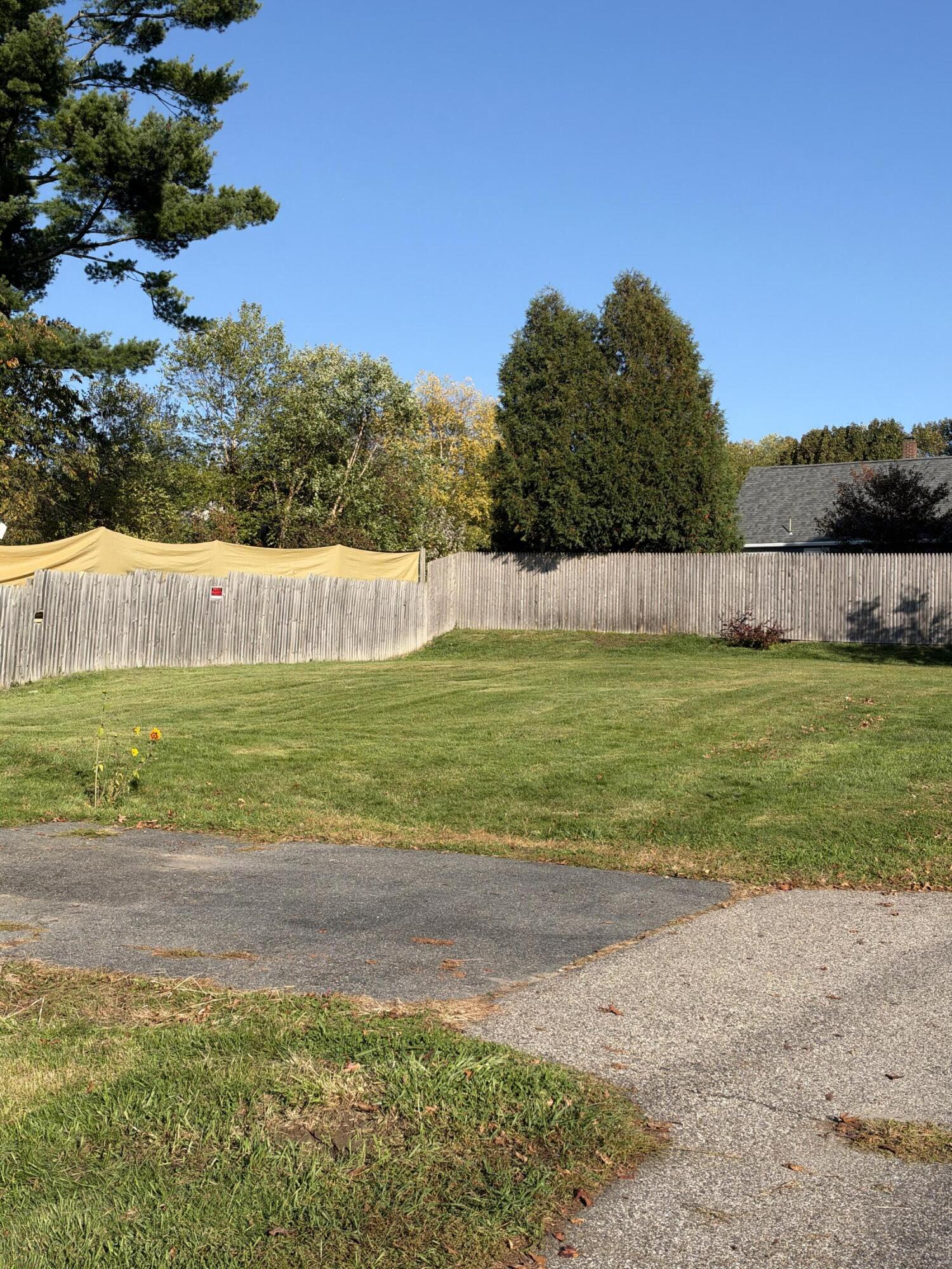 160 W Pleasant Street