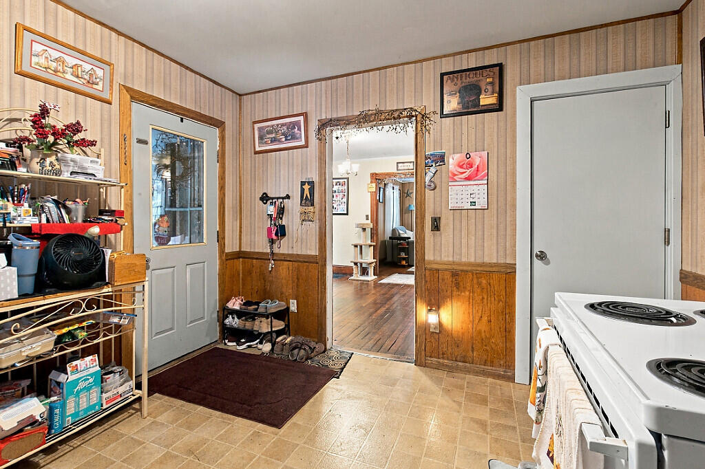 12 & 14 Boothby Street, Waterville, ME 04901 28_BP5A5419_DxO_mls