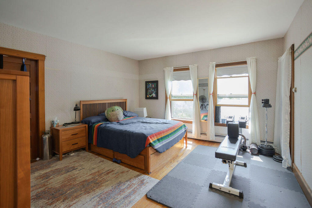 72 Main Street, Peru, ME, 04290