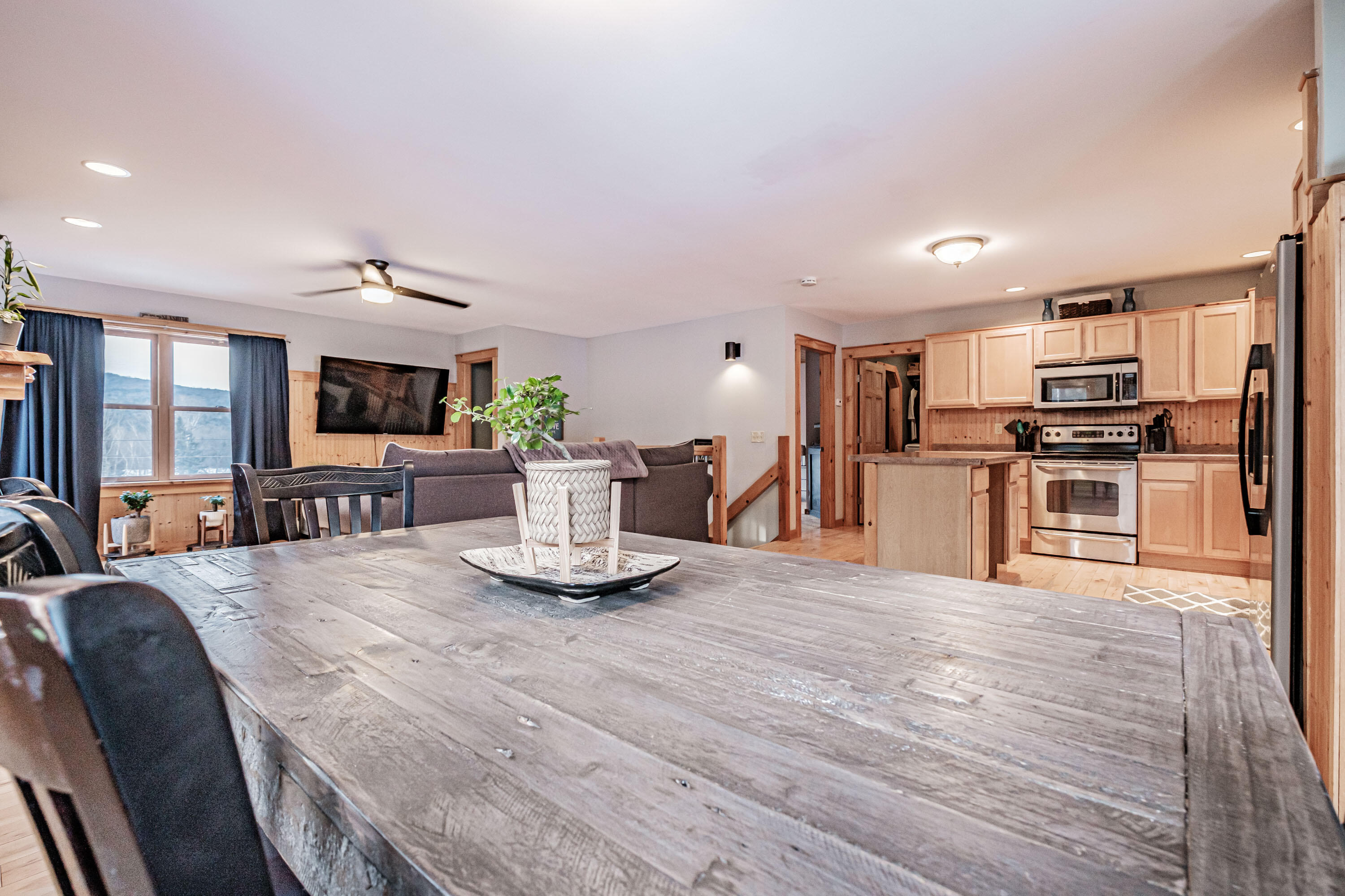 869 E Bethel Road, Bethel, ME, 04217