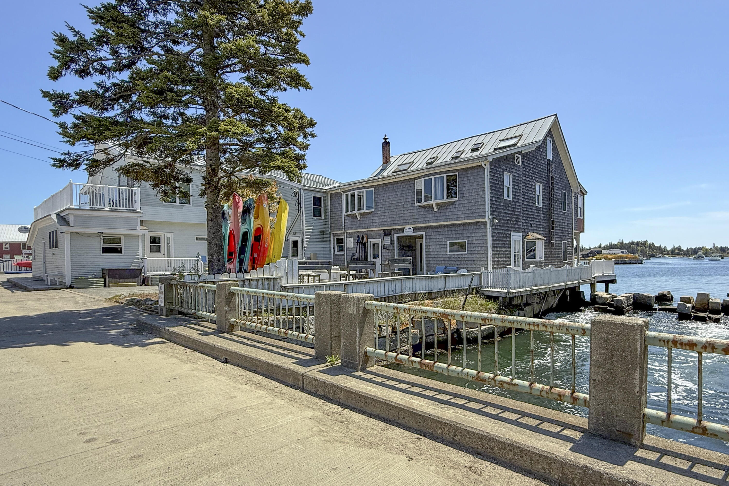 15 Main Street, Vinalhaven, ME, 04863