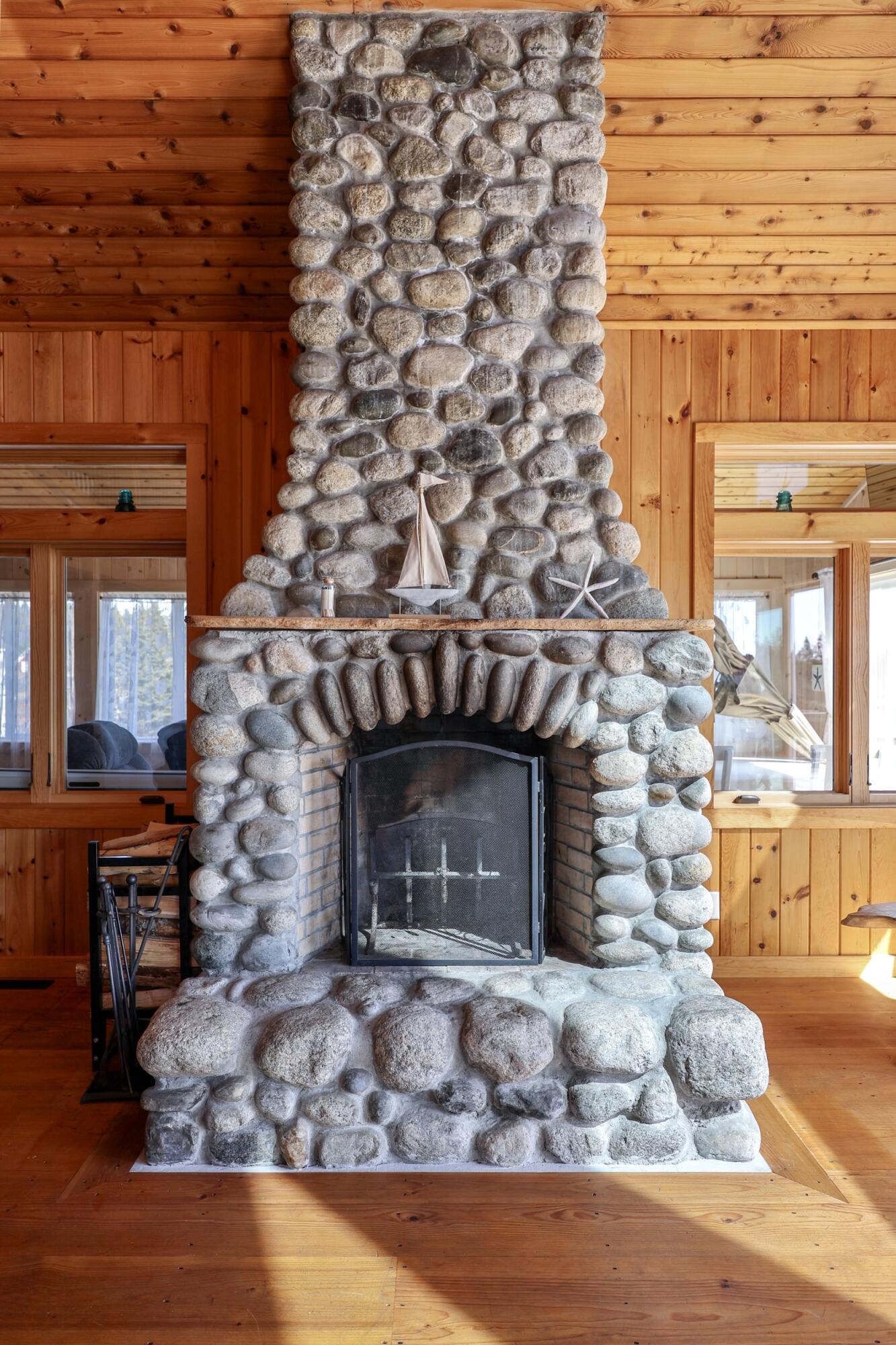 28 City Point Road, Vinalhaven, ME, 04863