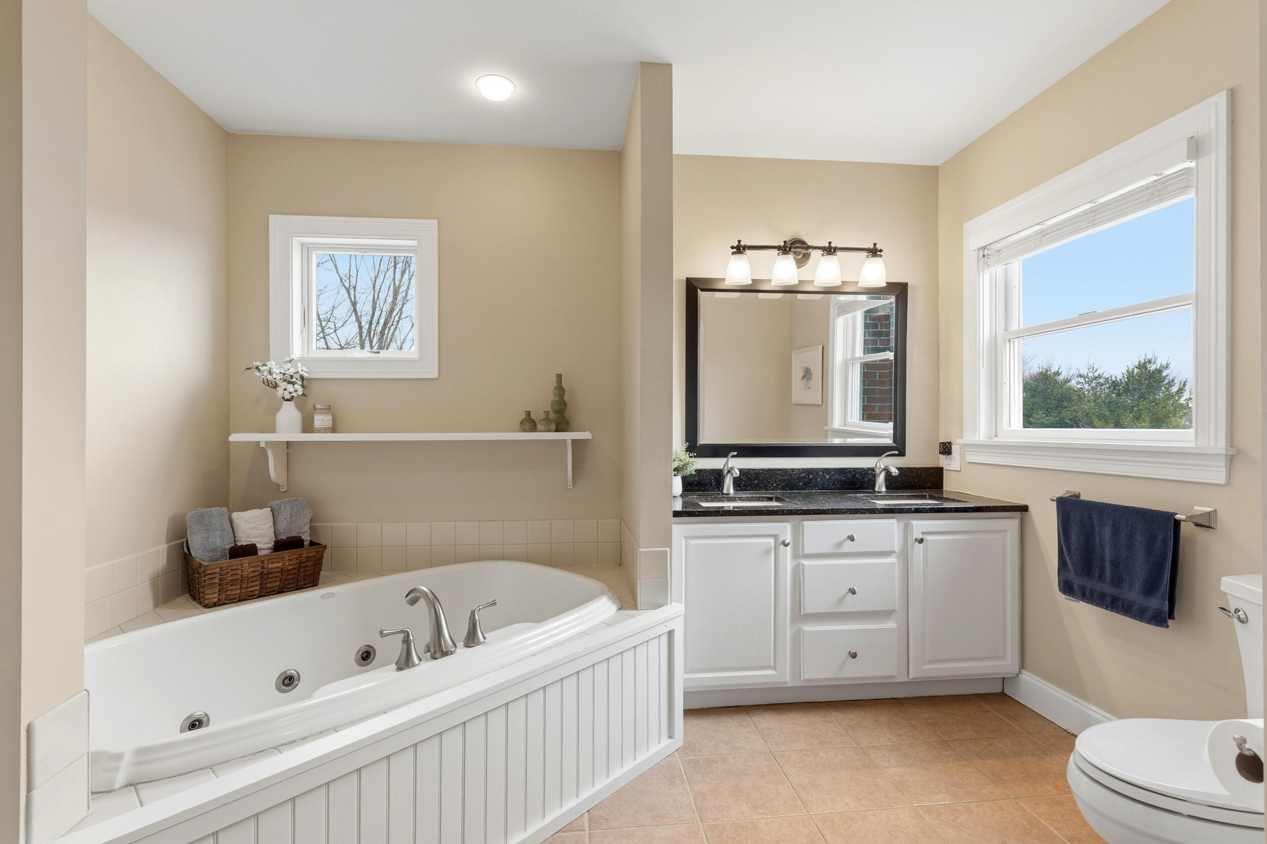 111 Concord Circle, Yarmouth, ME, 04096