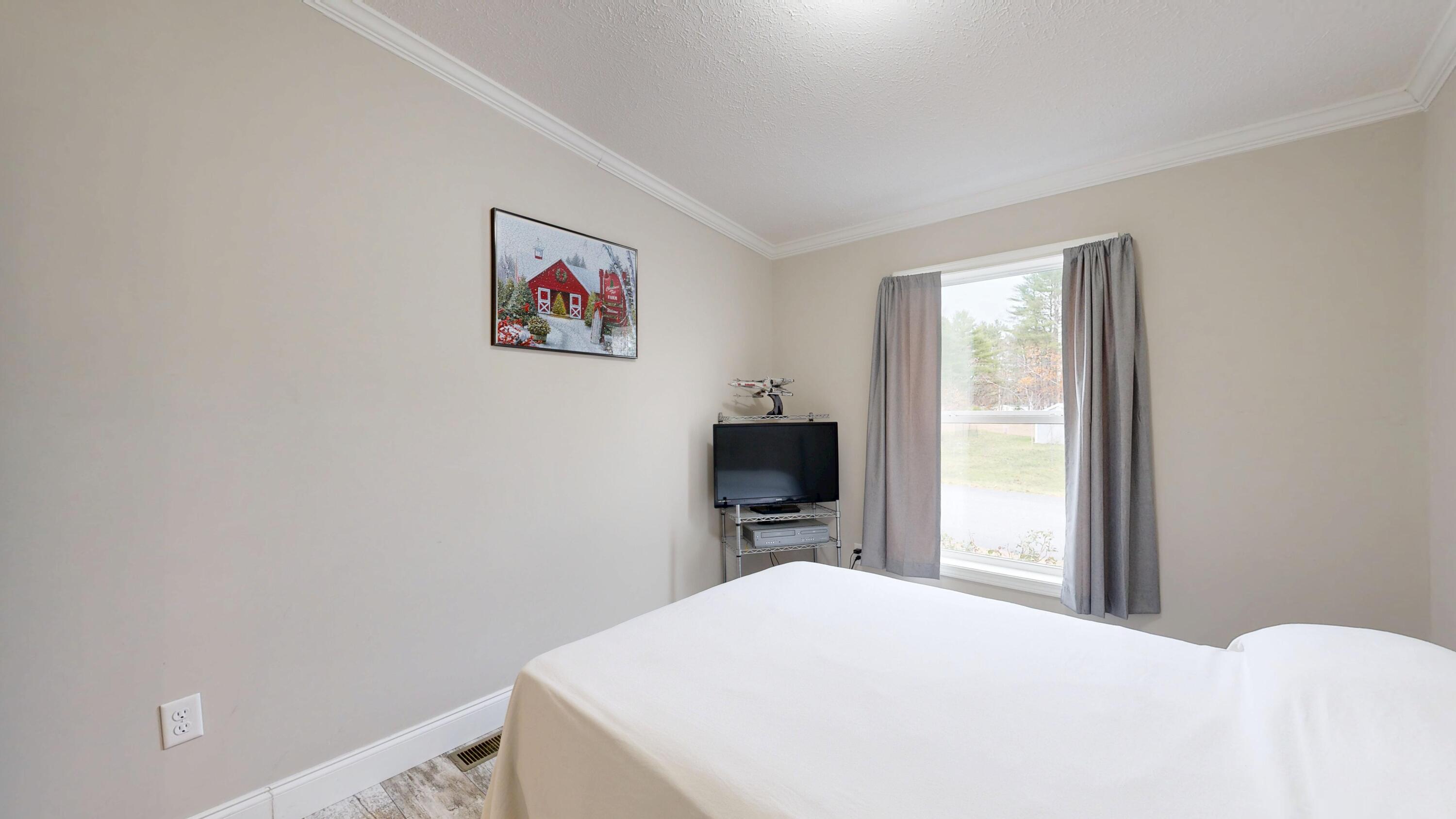 11 Trent Drive, Lisbon, ME, 04250