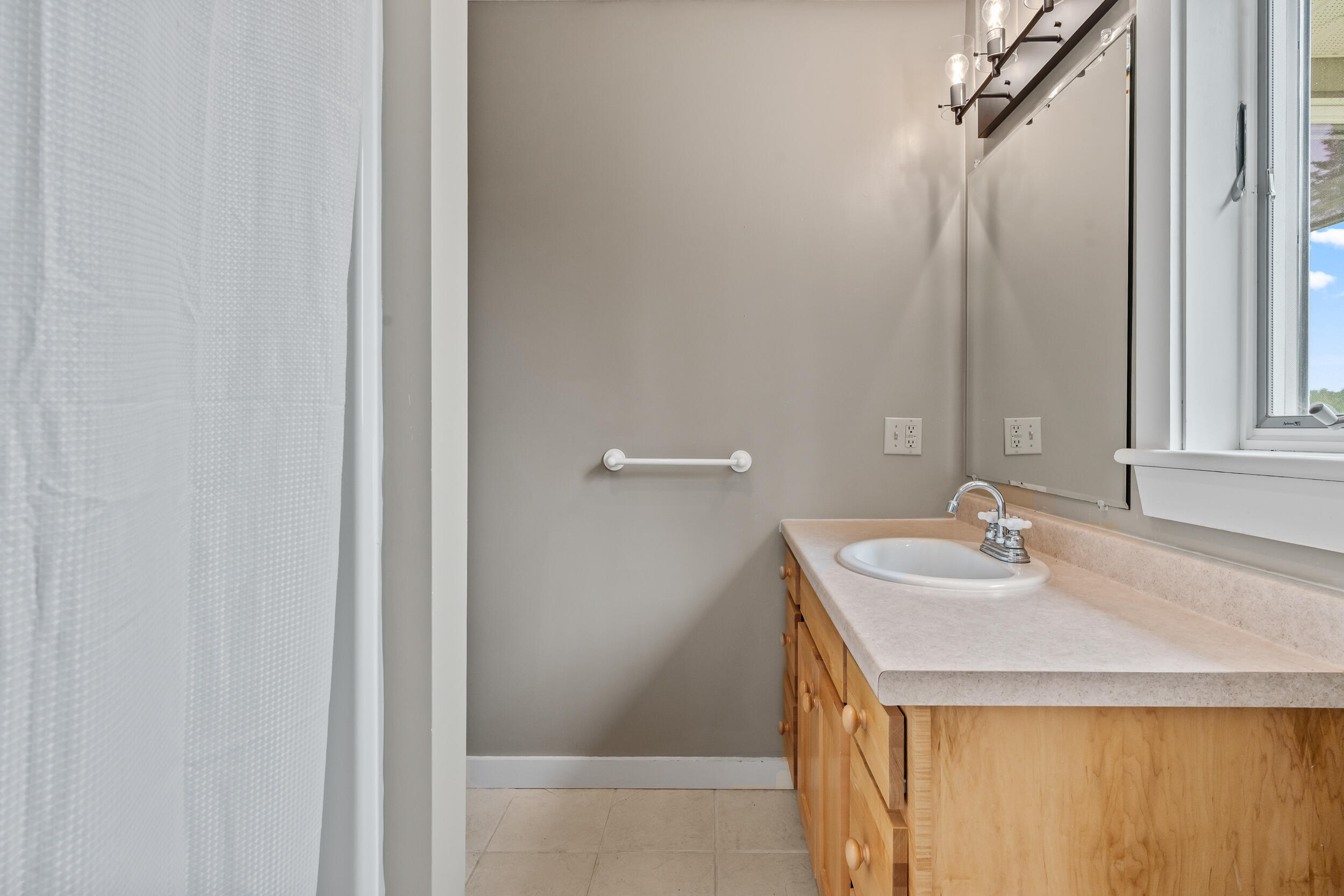 59 Skyland Drive, Dallas Plt, ME, 04970