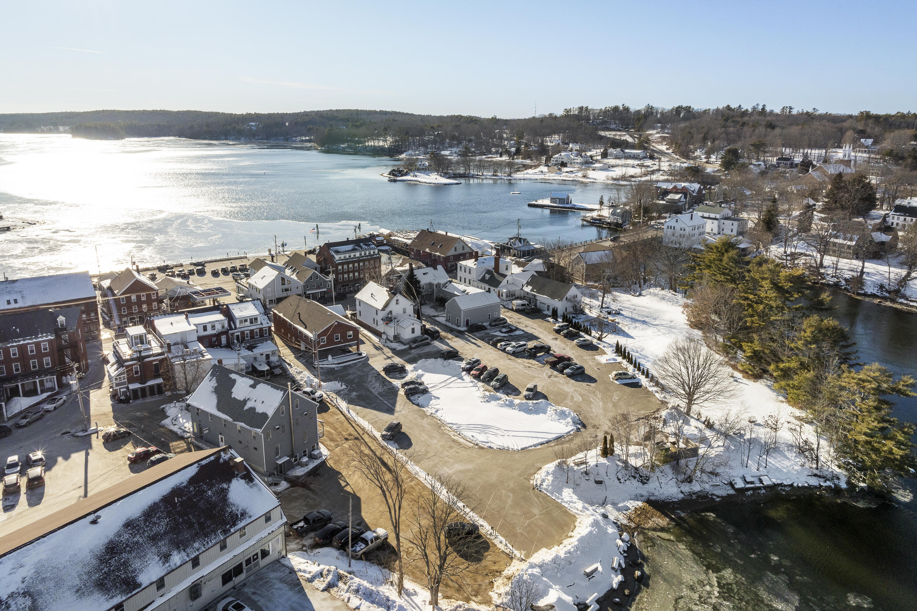 100 Main Street, Damariscotta, ME, 04543