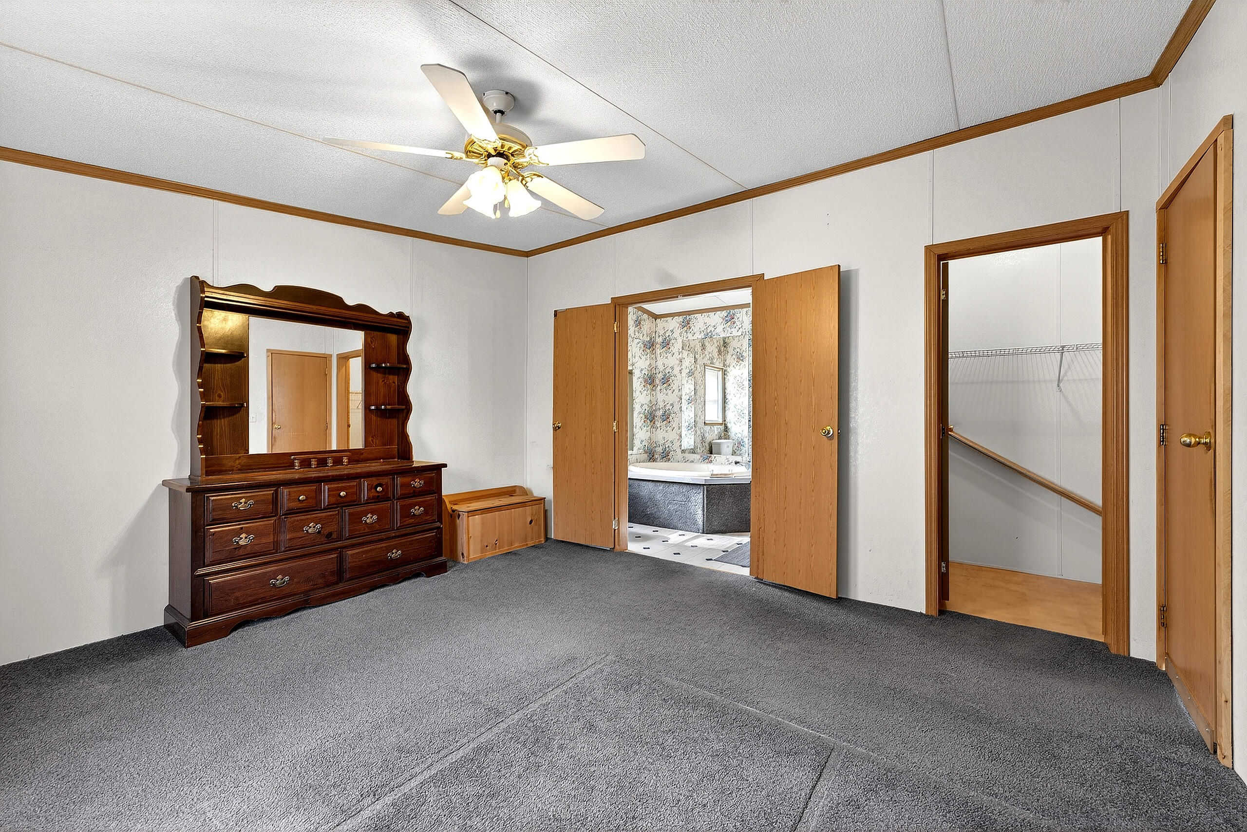 16 Village Green Road, Waterville, ME, 04901
