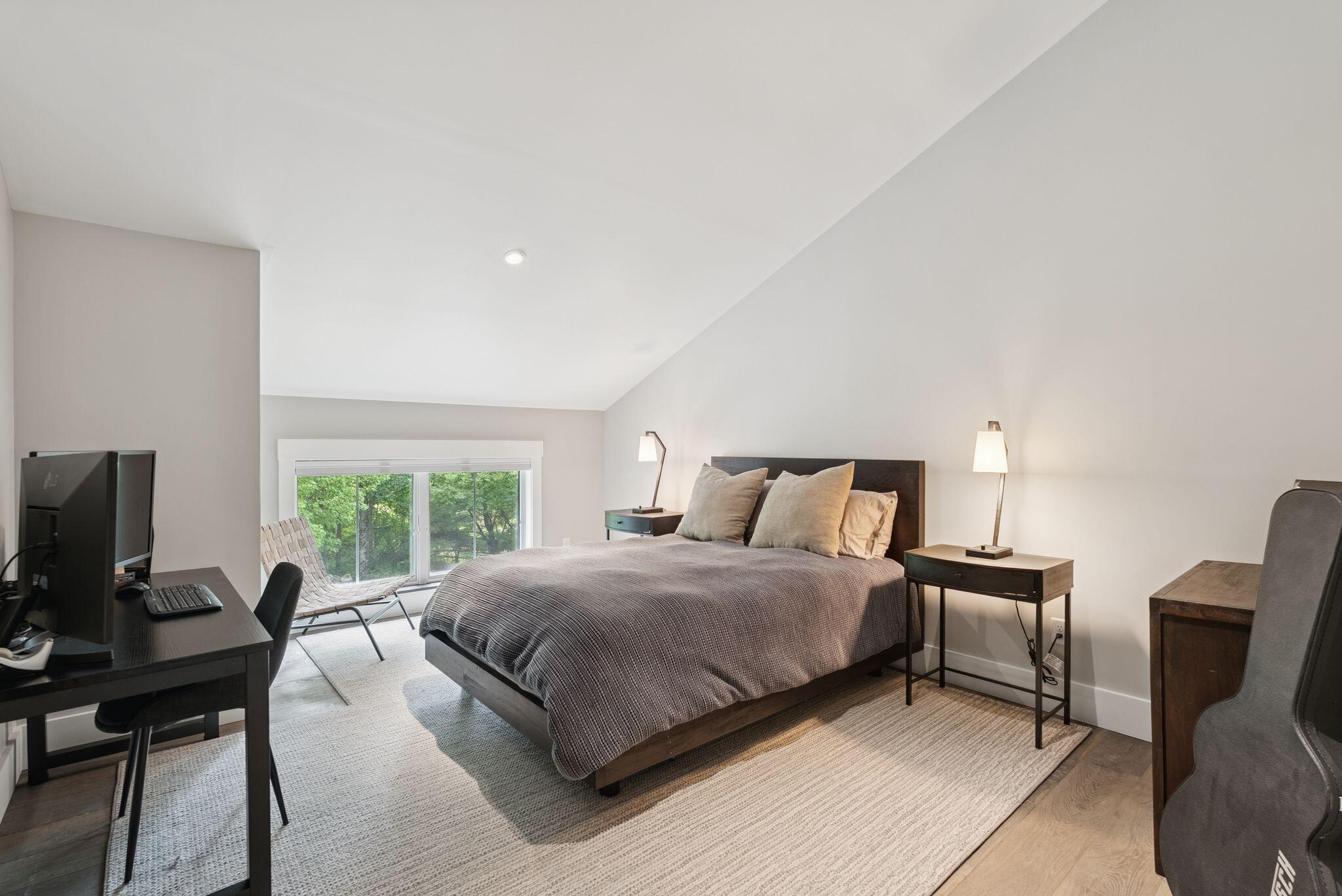 440 Blackstrap Road, Falmouth, ME, 04105