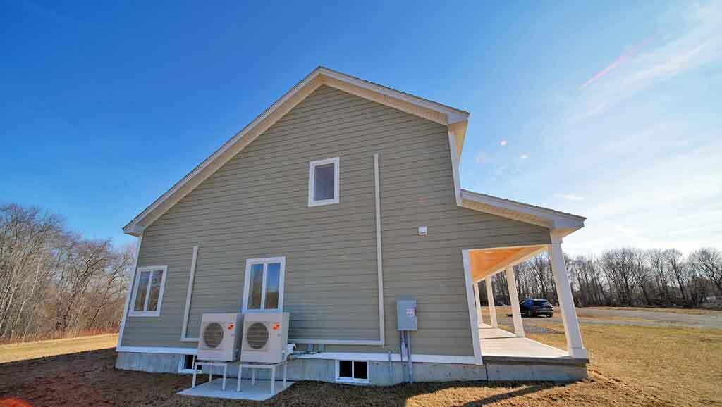 15 Lilac Lane, Houlton, ME, 04730