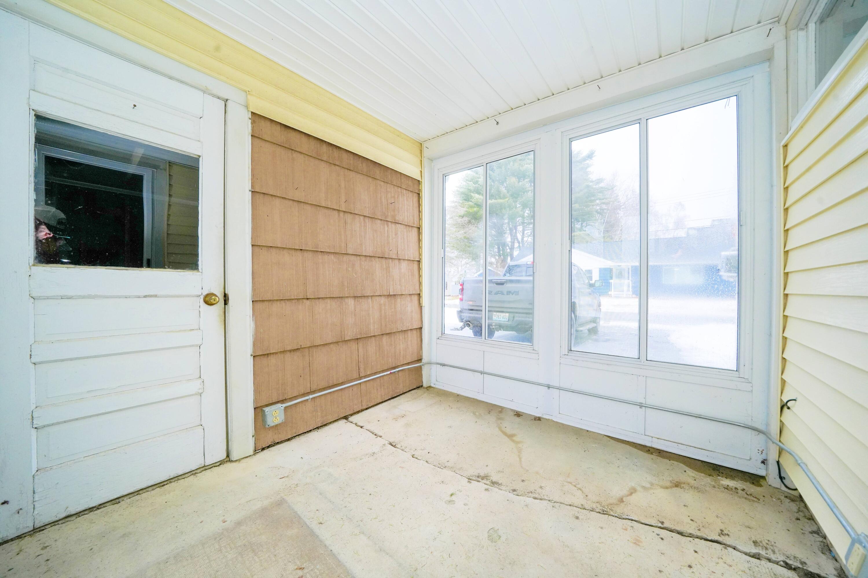 13 Westbrook Terrace, Hampden, ME, 04444