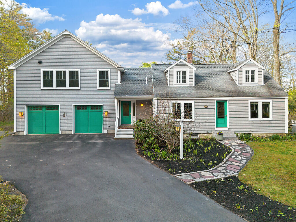 $750,000+