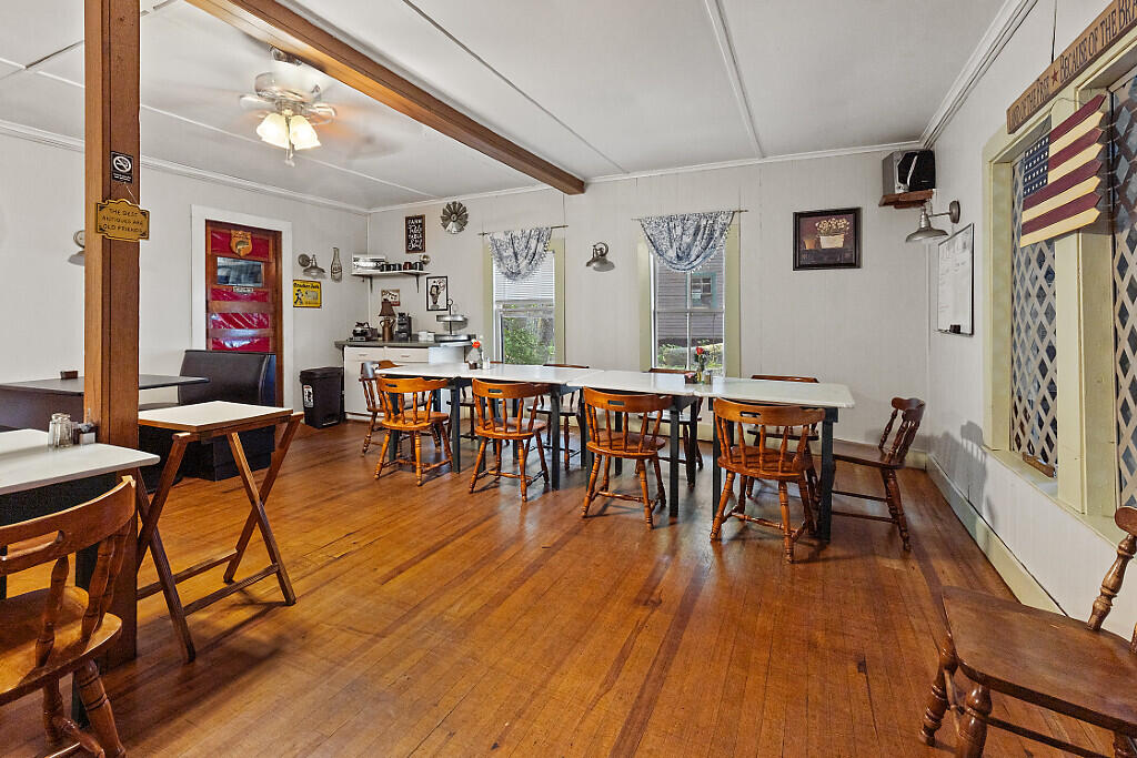 103 Taylor Woods Road, Belgrade, ME, 04917