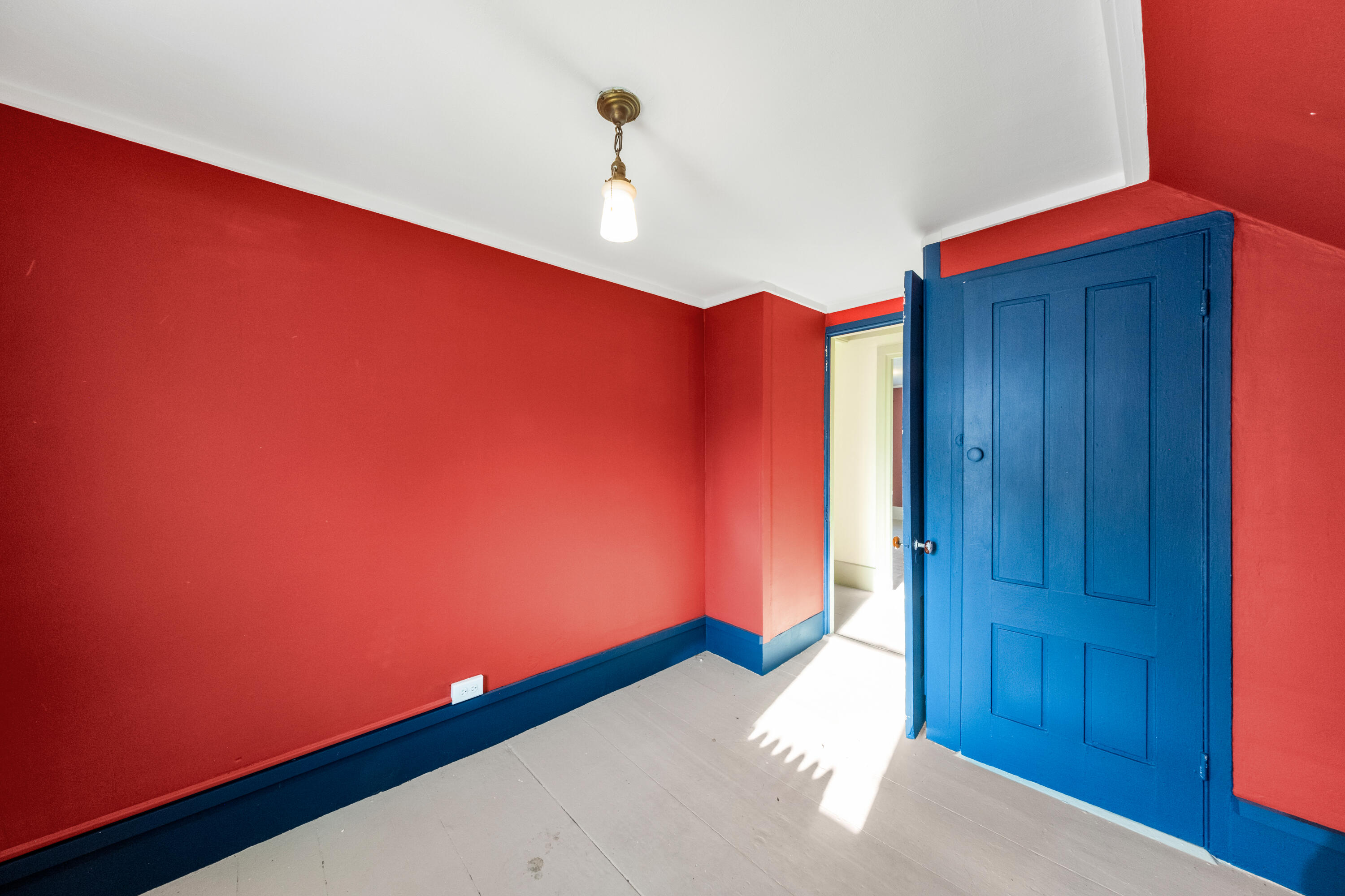 84 Pleasant Street