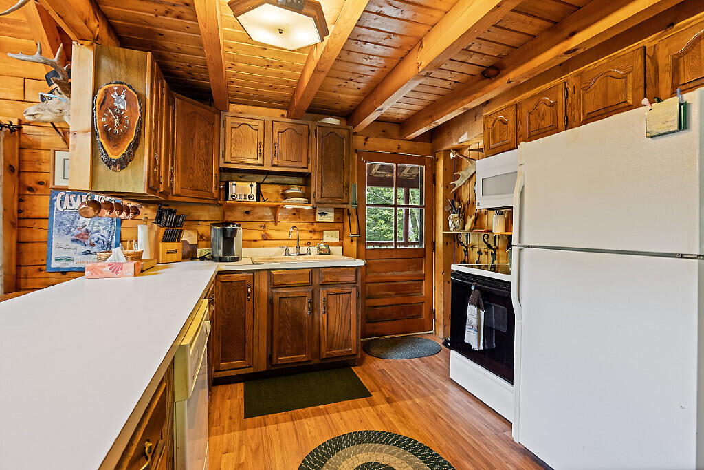 11 Woods Road, Dallas Plt, ME, 04970