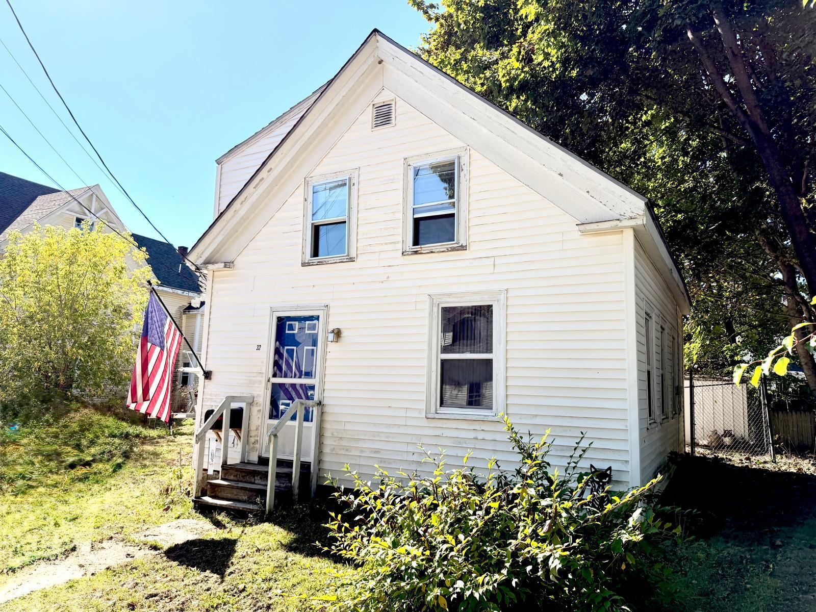 Photo of 32 Warren Street Rockland ME 04841