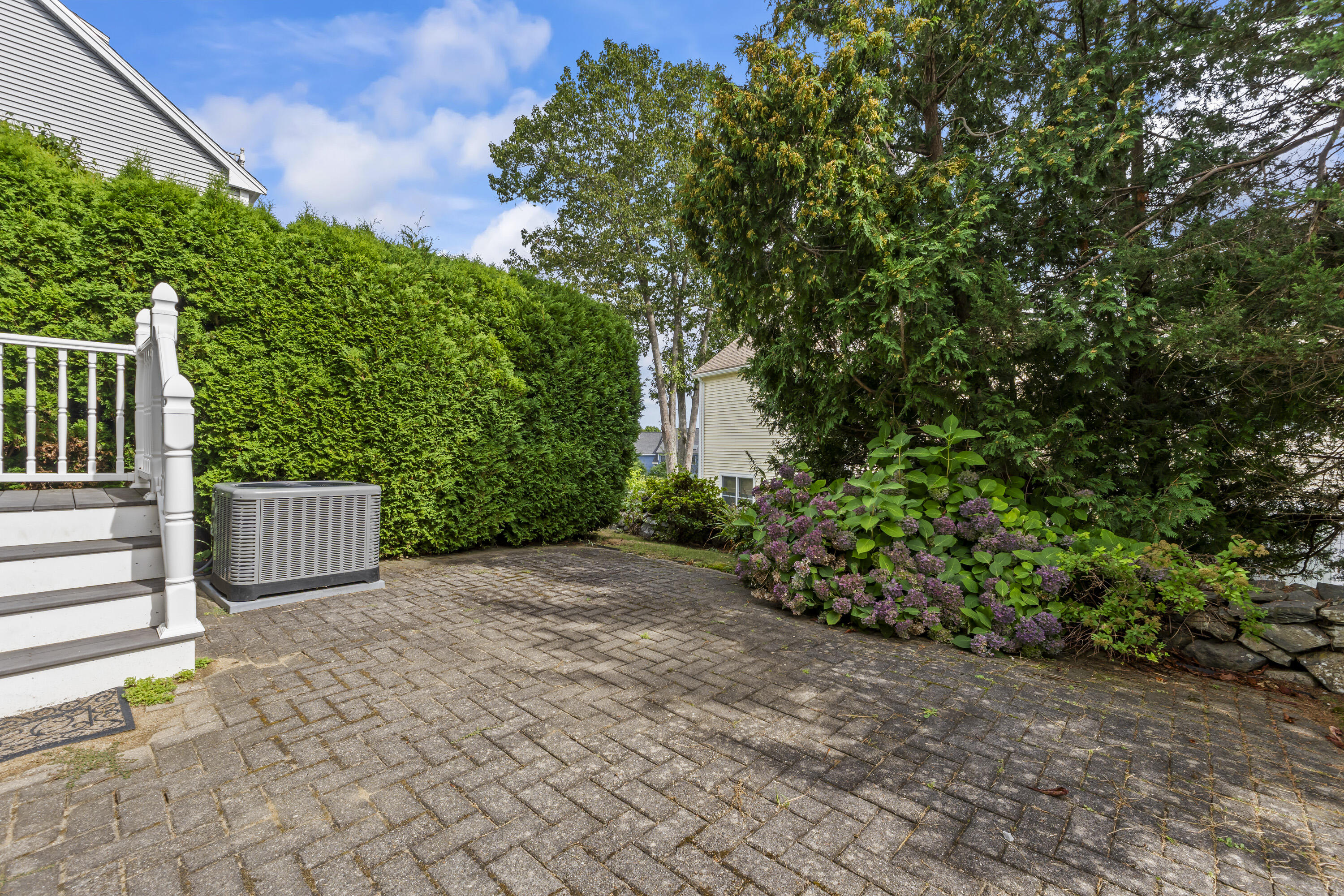 10 Yorke Ridge Way UNIT 10, York, ME, 03909