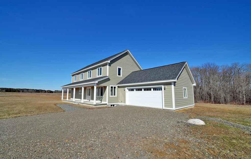 15 Lilac Lane, Houlton, ME, 04730