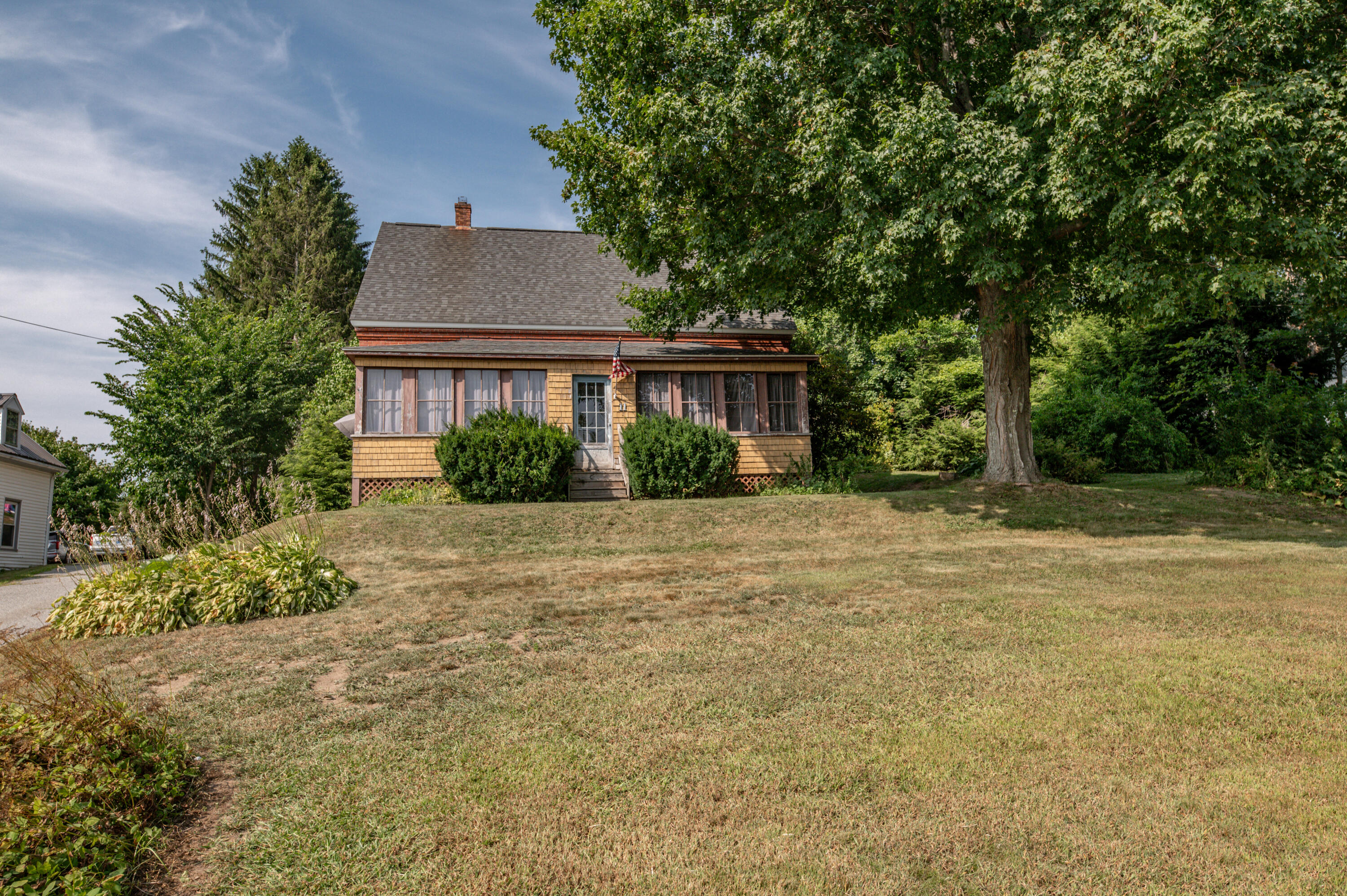 11 Cobbossee Avenue, Gardiner, ME, 04345