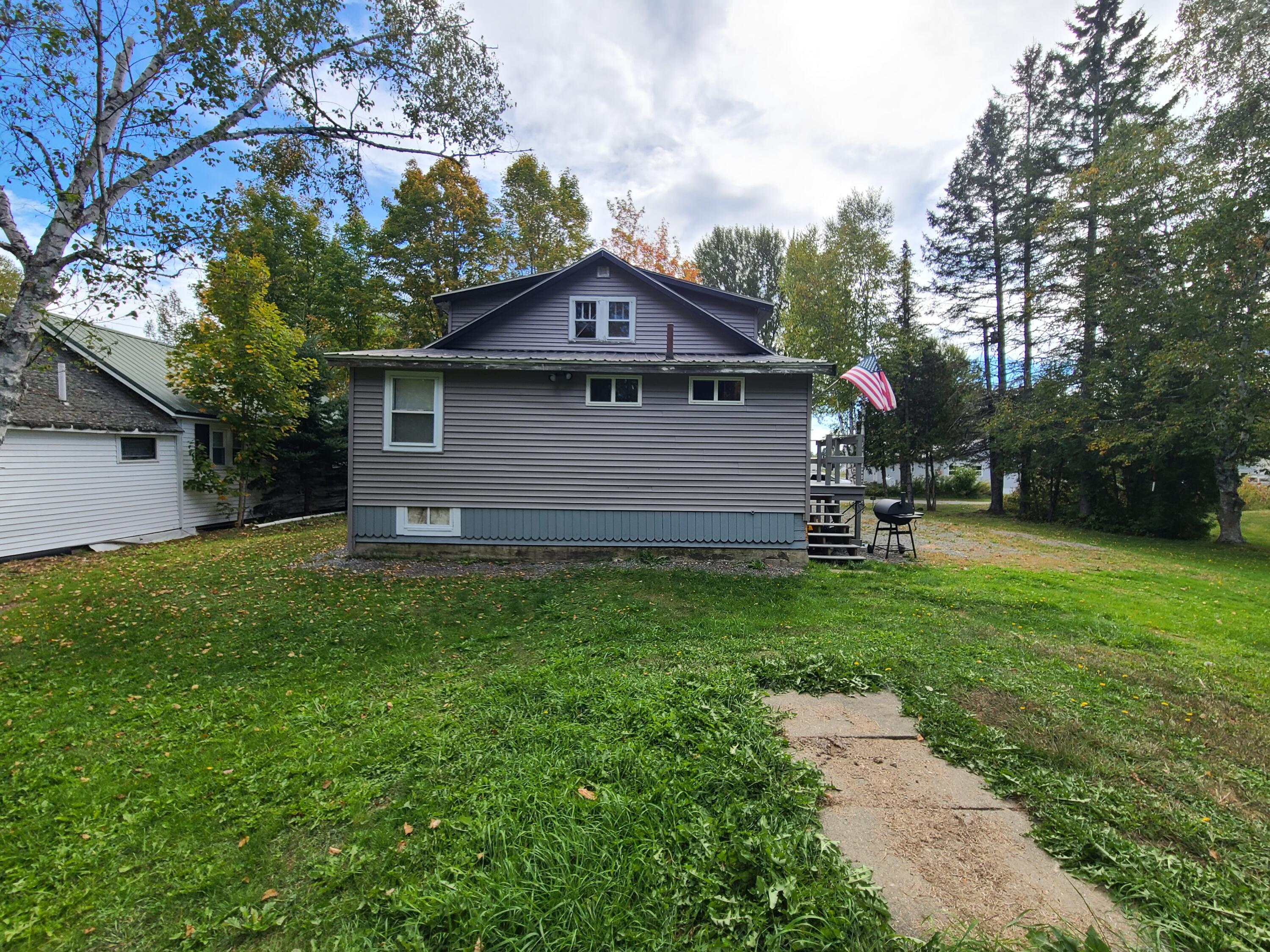 8 Blakely Street, Stacyville, ME, 04777
