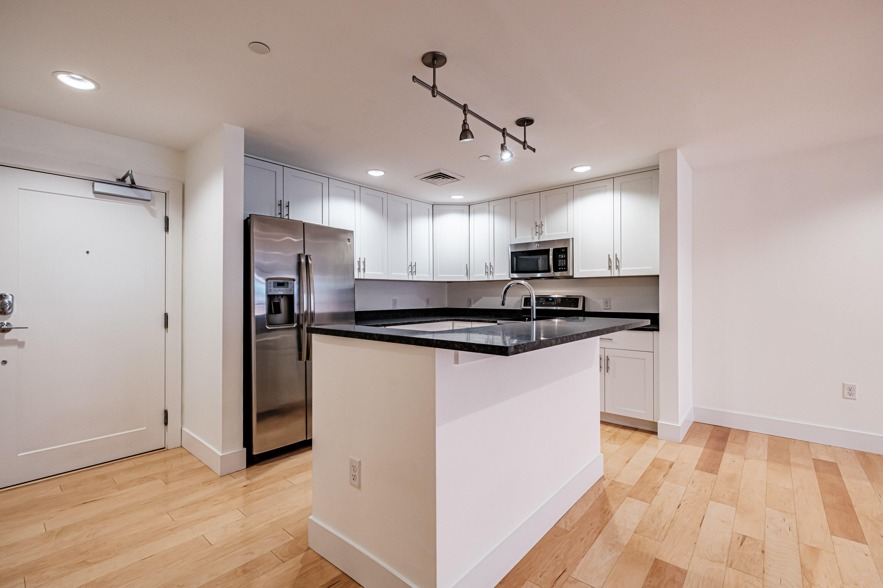 25 High Street UNIT 214, Portland, ME, 04101