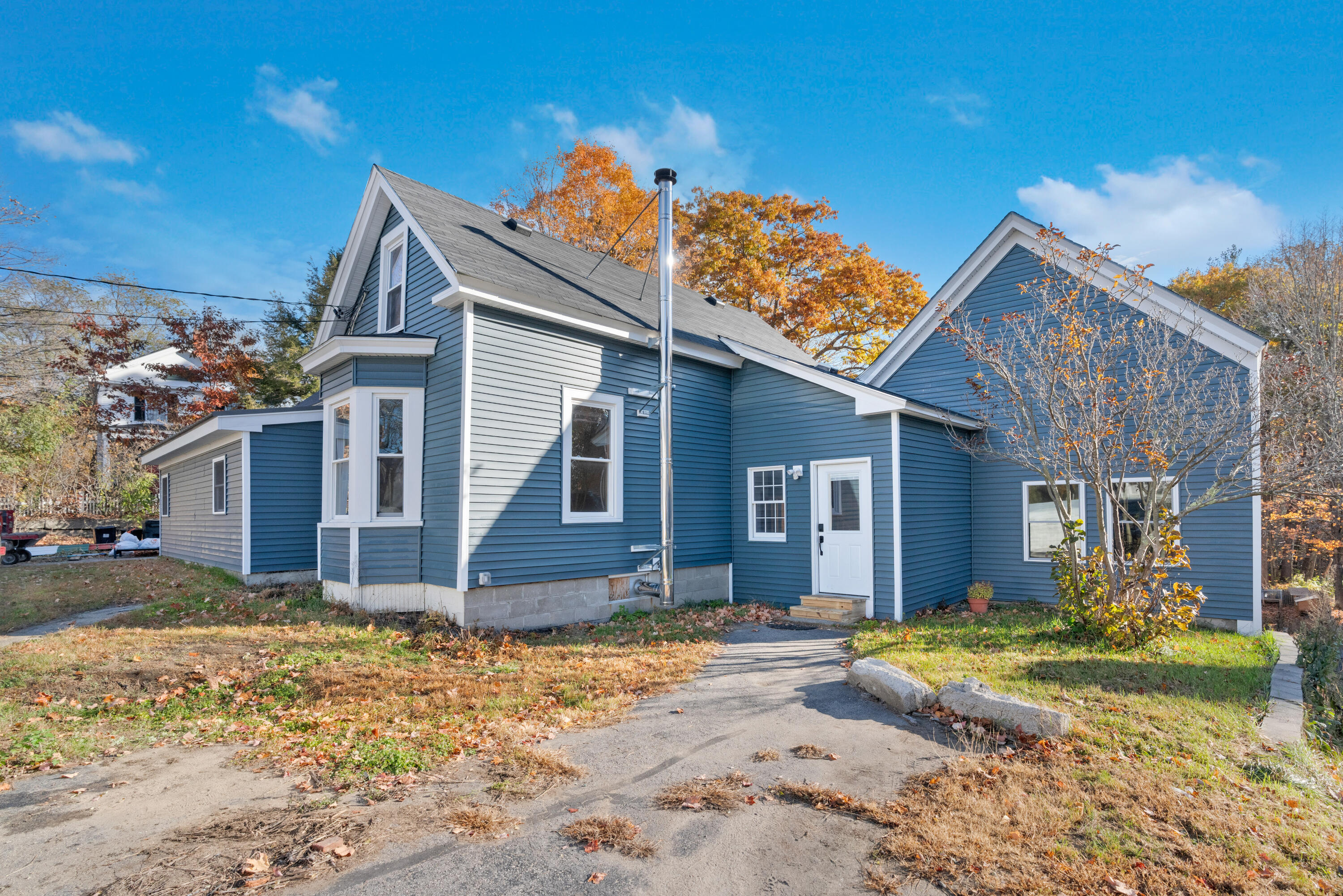 Photo of 15 Waterboro Road Alfred ME 04002