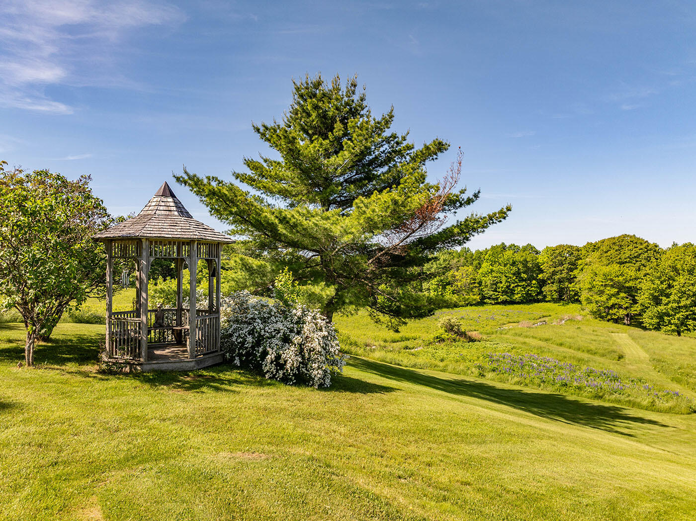 269 Mill Street, Rockport, ME 04856 gazebo