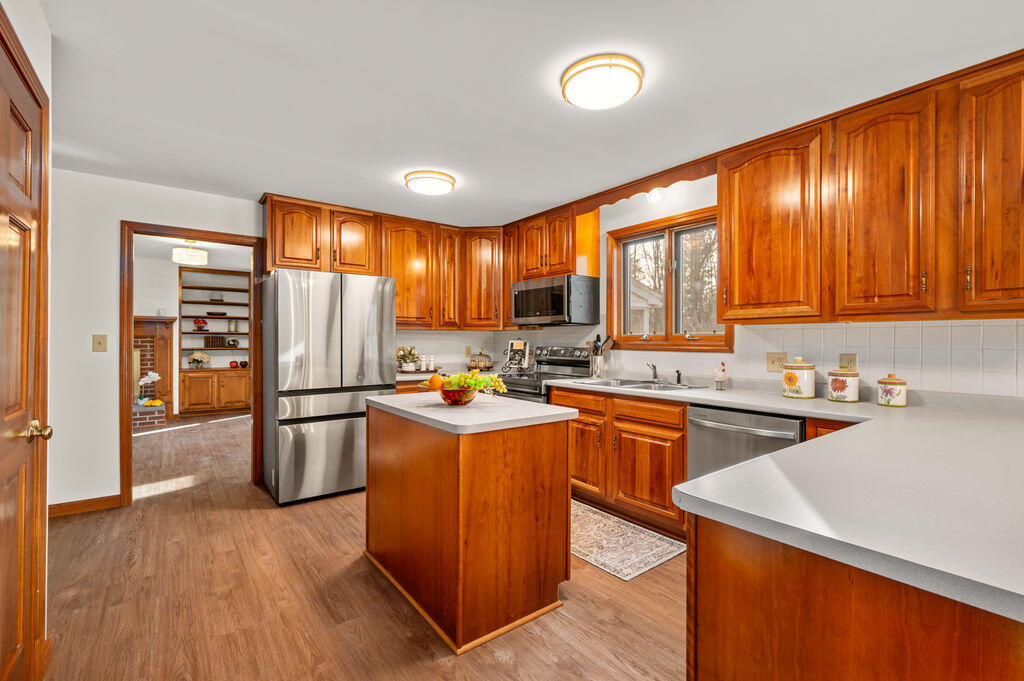 32 Bluestone Lane, York, ME, 03909