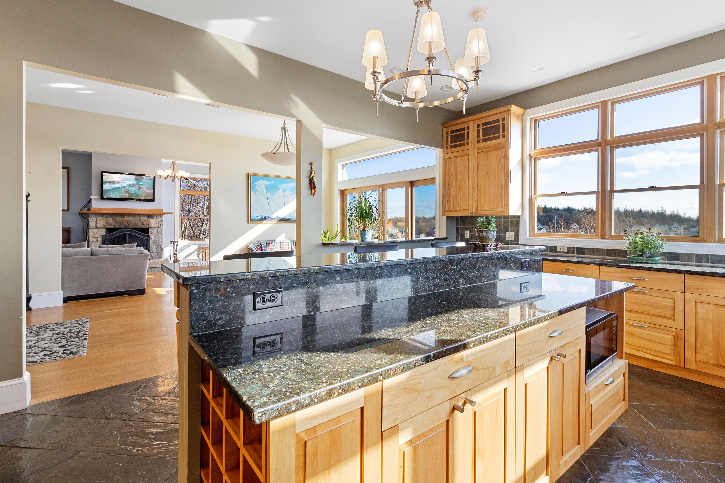 38 W. Main W Main Street, Vinalhaven, ME, 04863