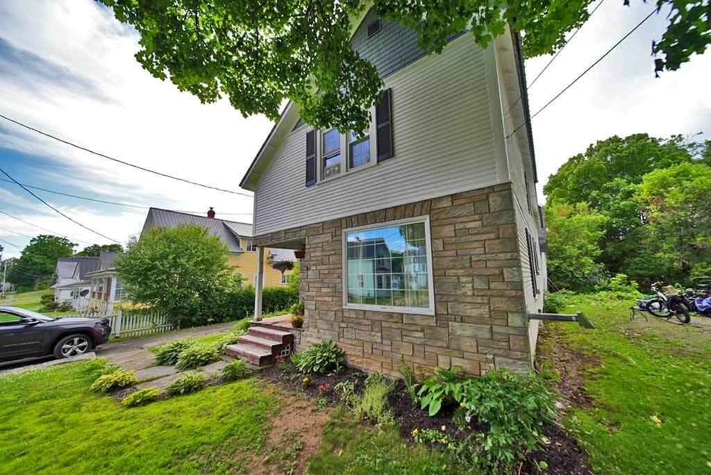 34 Charles Street, Houlton, ME, 04730