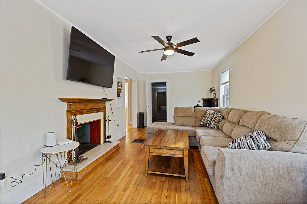 18 Manley Street, Augusta, ME, 04330