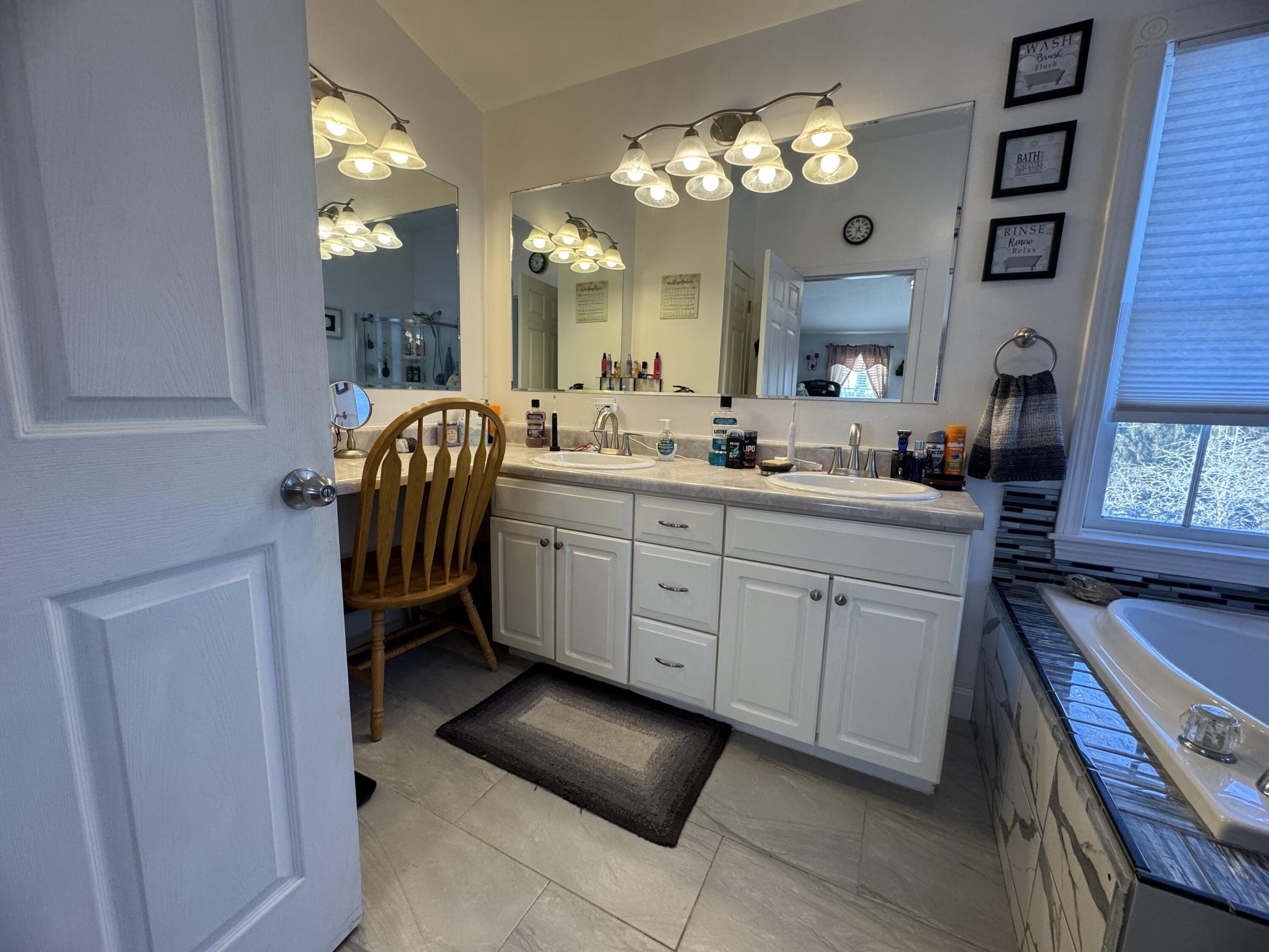 387 Exeter Road, Corinth, ME, 04427