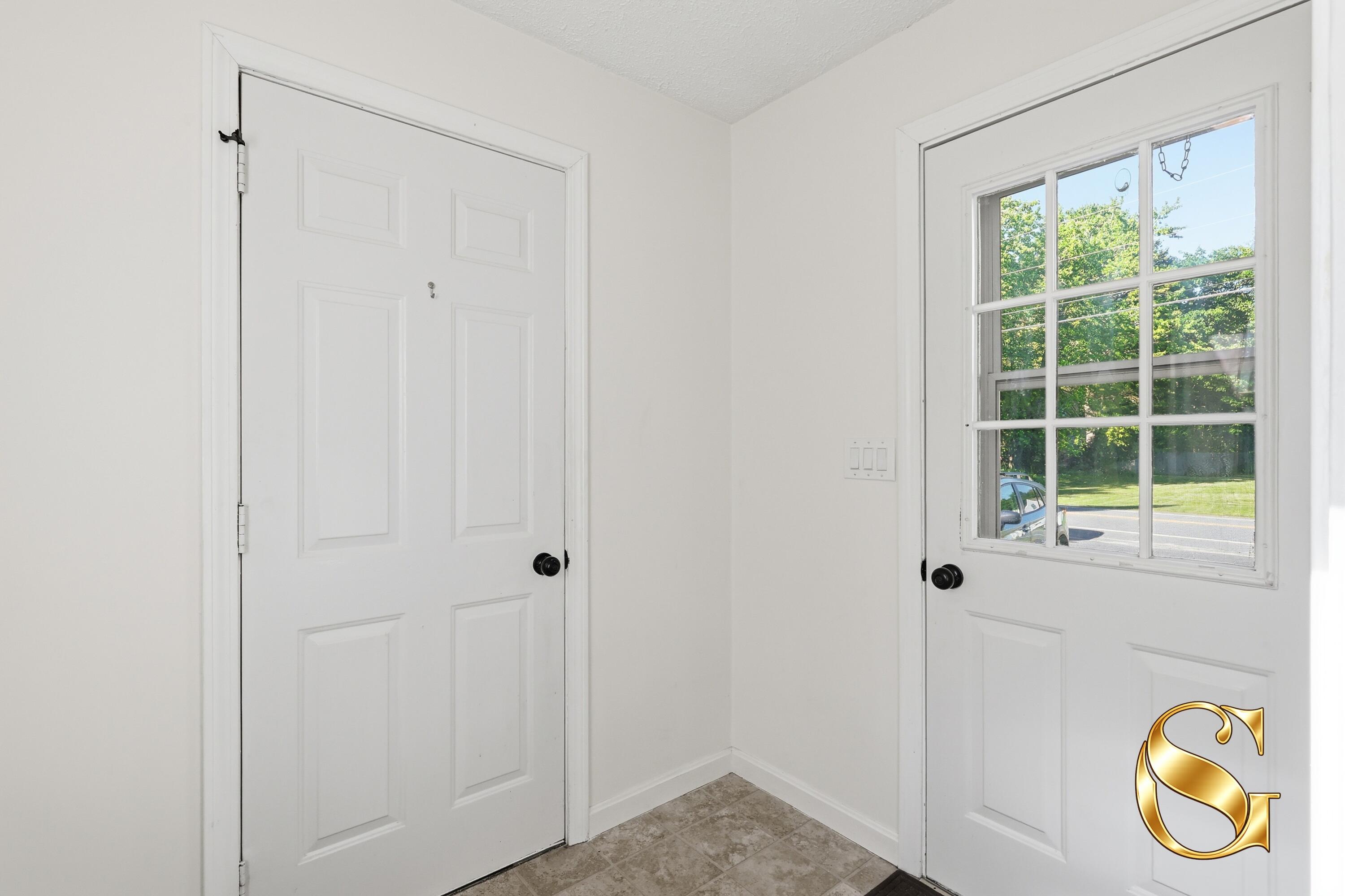 16 Coville Road, Topsham, ME 04086 17