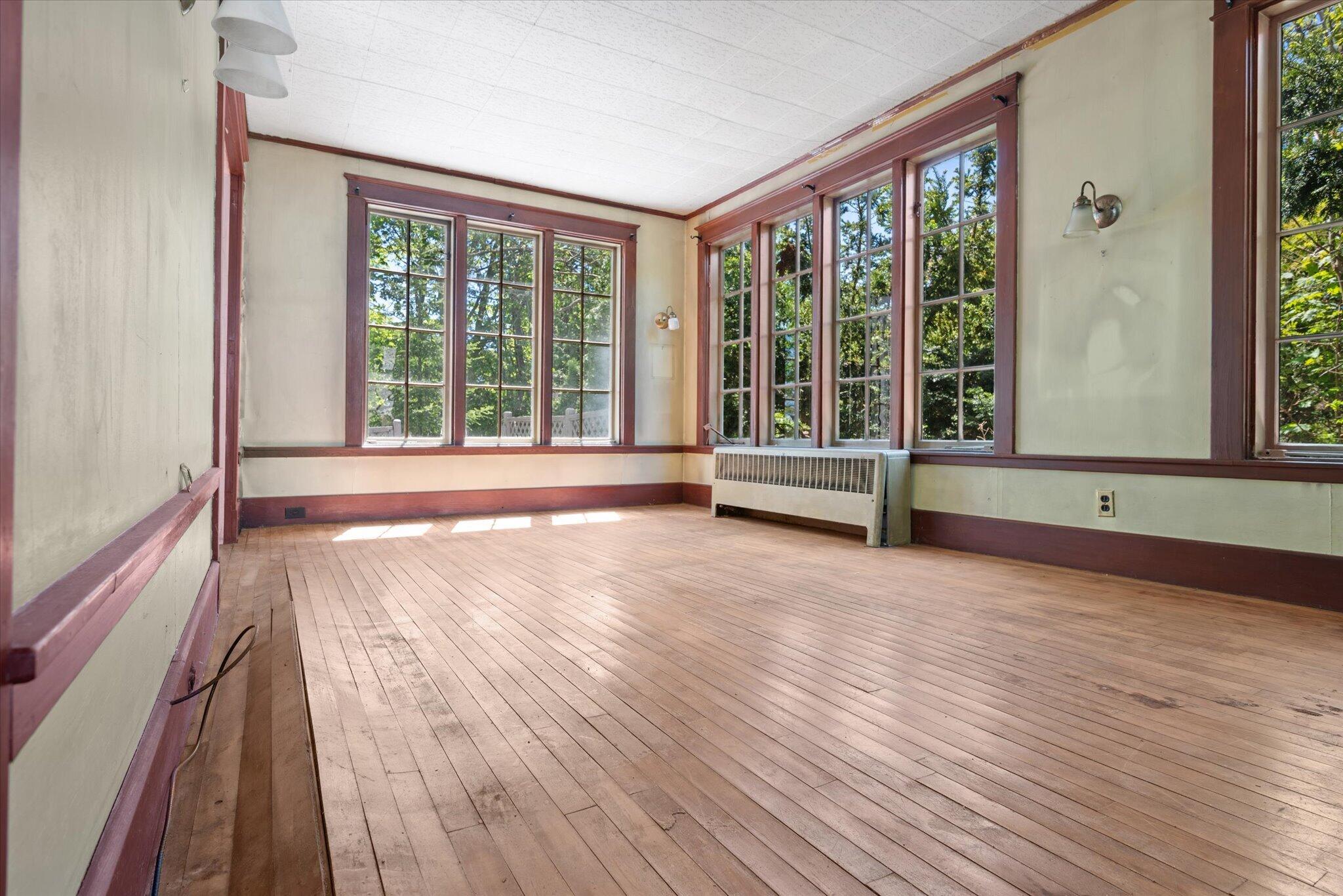 10-Sunroom