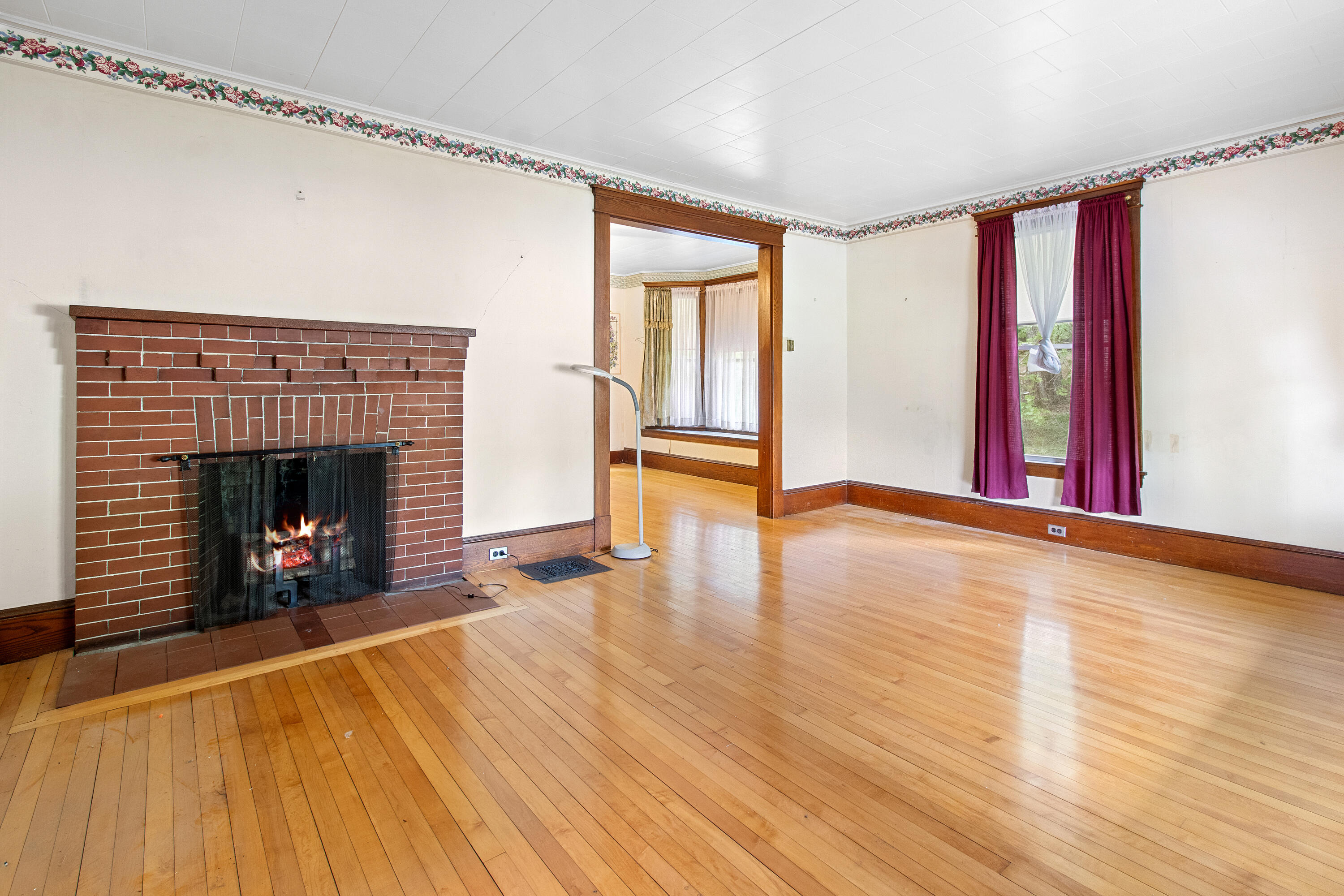 28 Main Street Hill 9