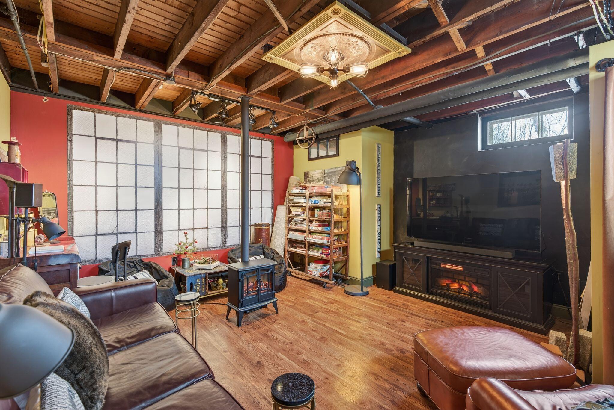 121 Sixth Street, Auburn, ME, 04210