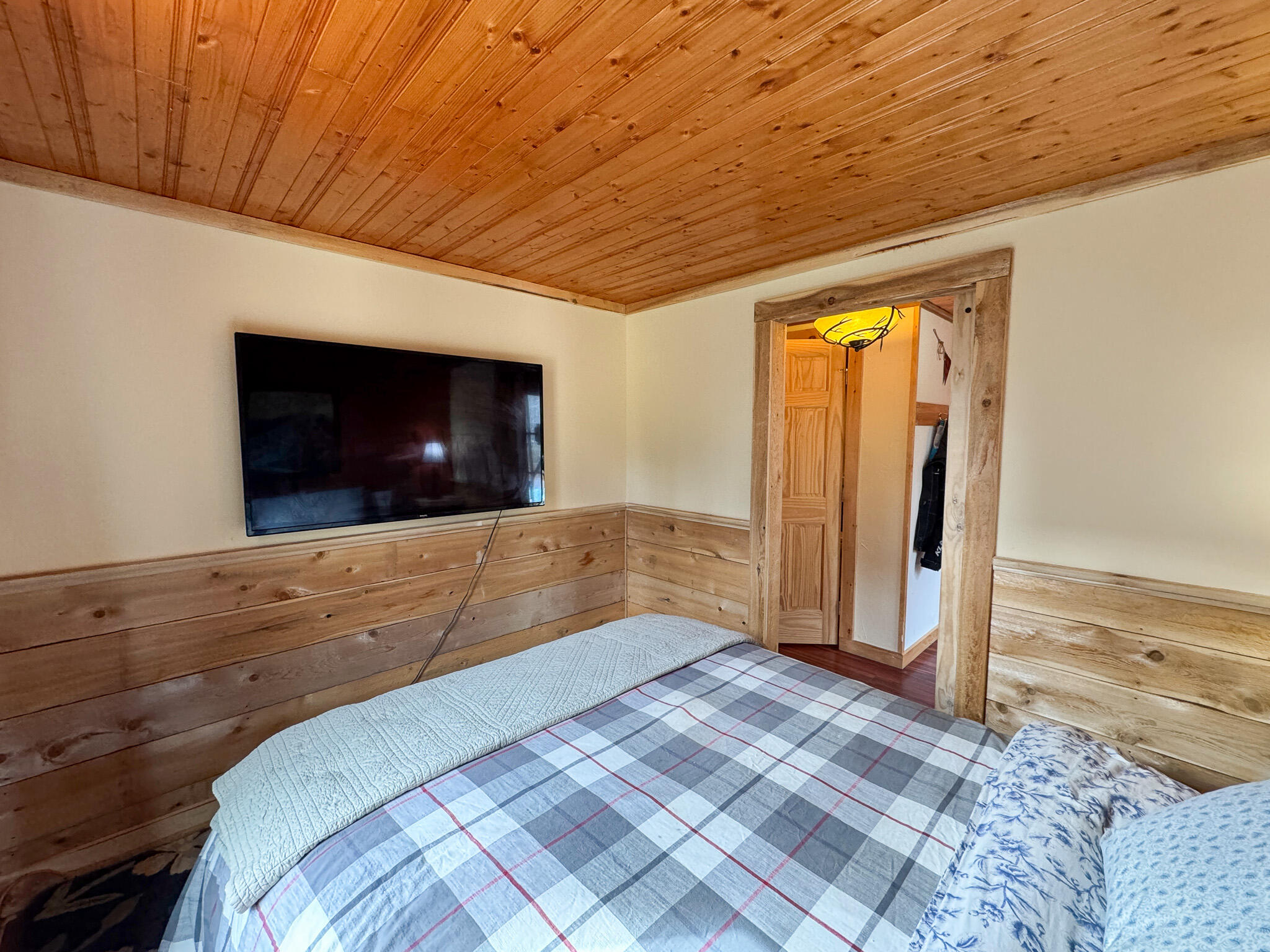 96 Houlton Road, Island Falls, ME, 04747