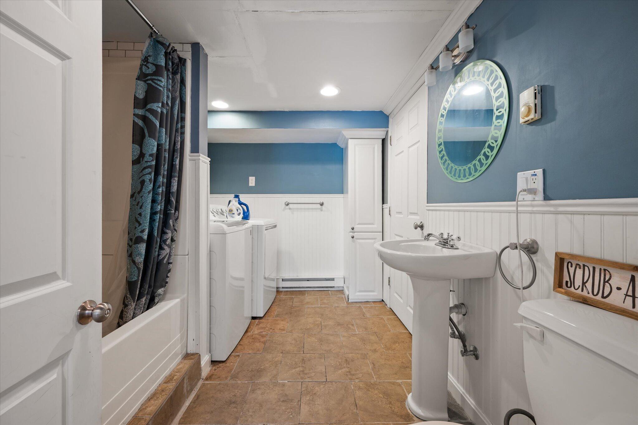 24 Coldbrook Road, Hampden, ME 04444 36-Laundry, Bathroom