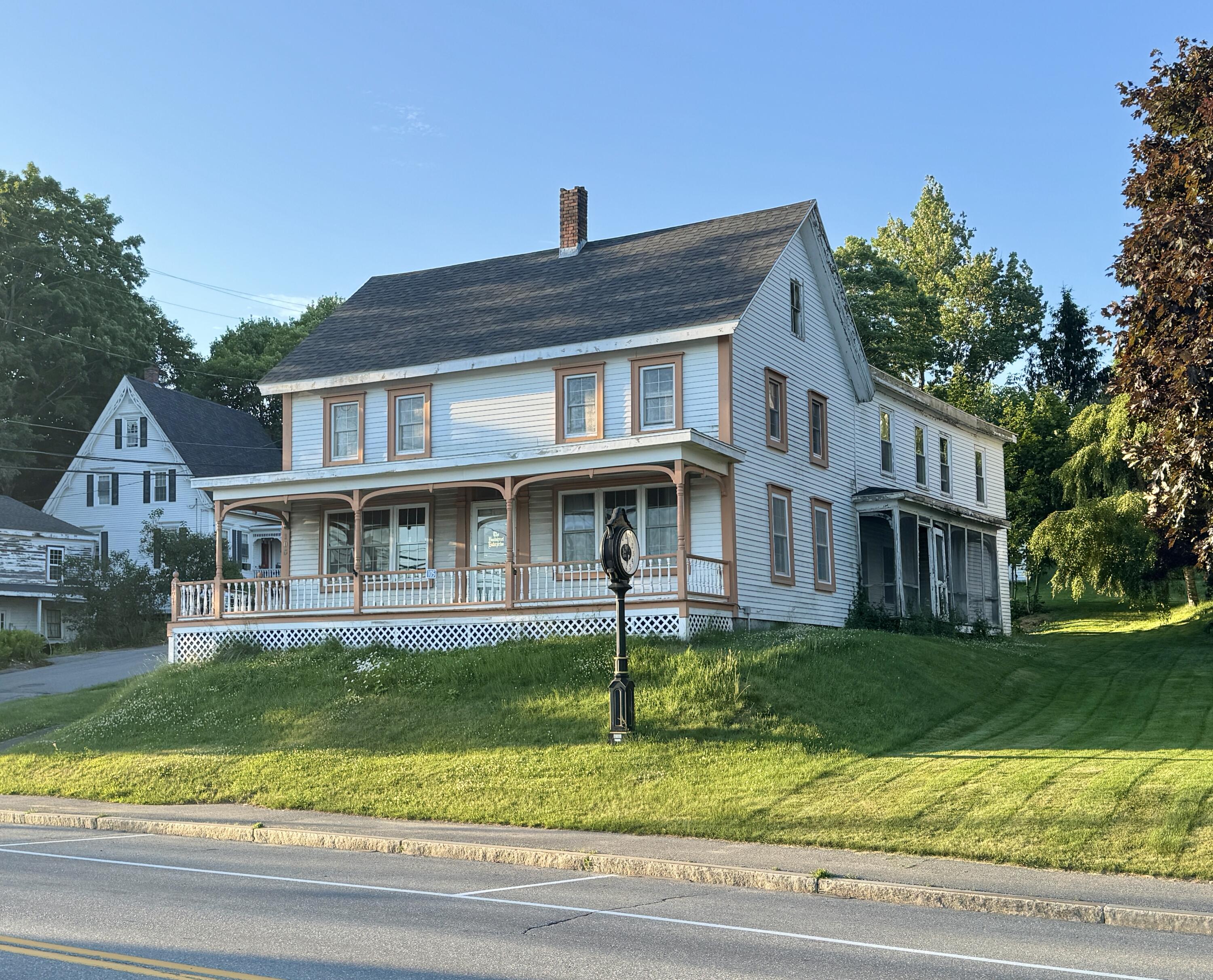 105 Main Street, Bucksport, ME, 04416