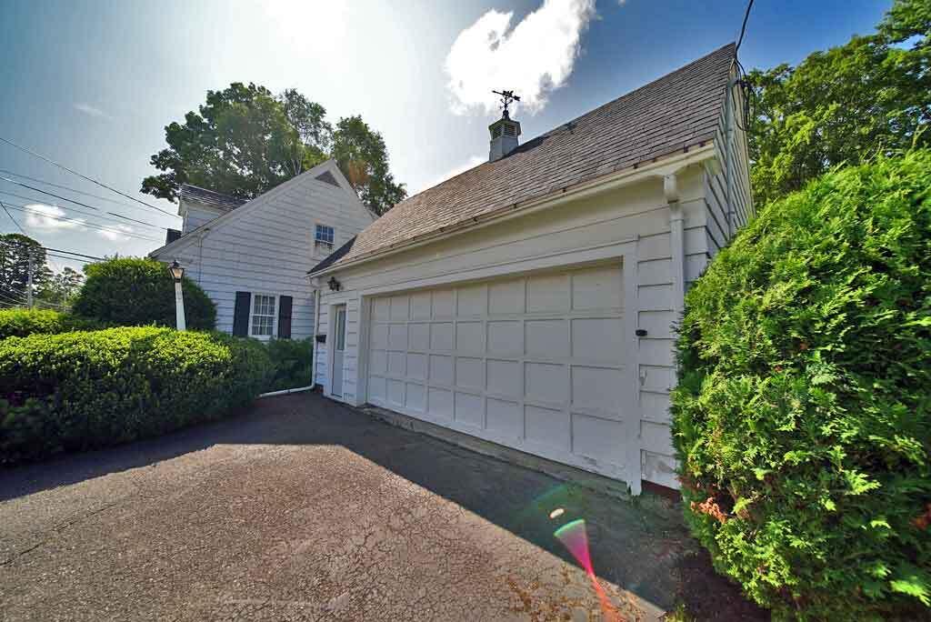 33 Pleasant Street, Houlton, ME, 04730