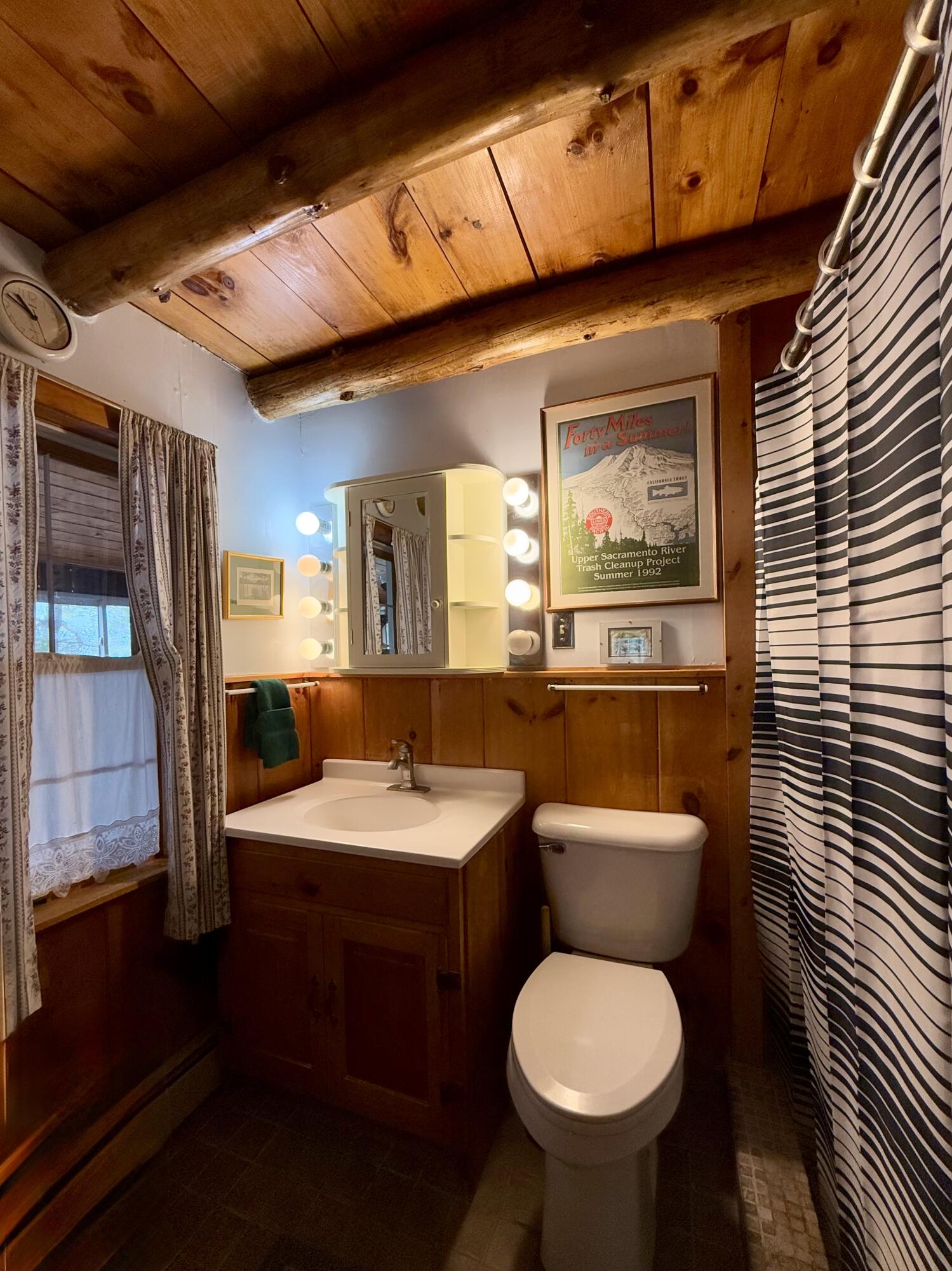 8 Cove Road, Grand Lake Stream Plt, ME, 04668