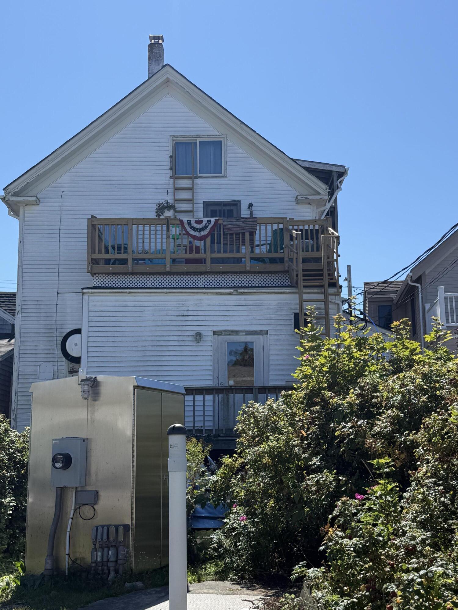 64 Main Street, Vinalhaven, ME, 04863