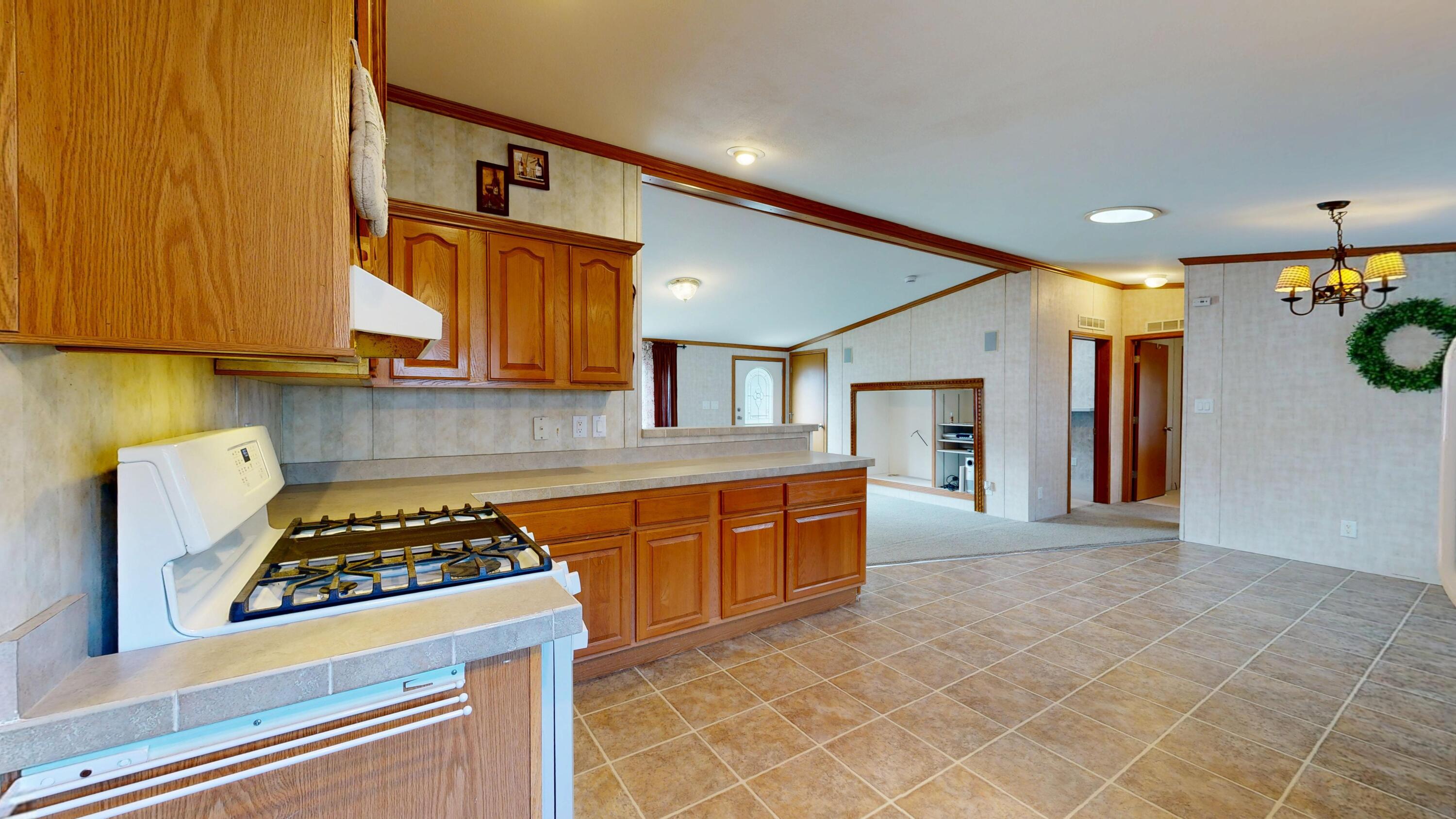 13 Evergreen Road, Lewiston, ME, 04240