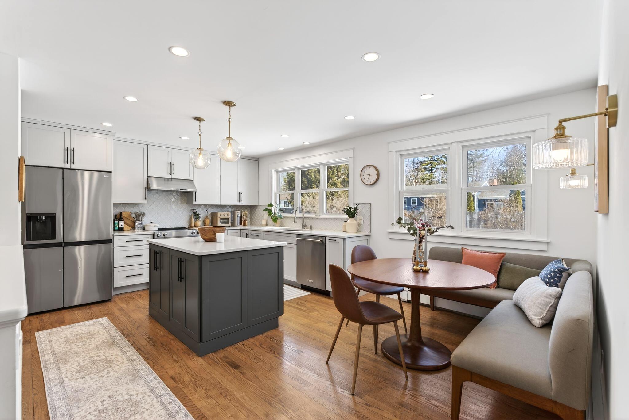 7 Lawn Avenue, Cumberland, ME, 04021