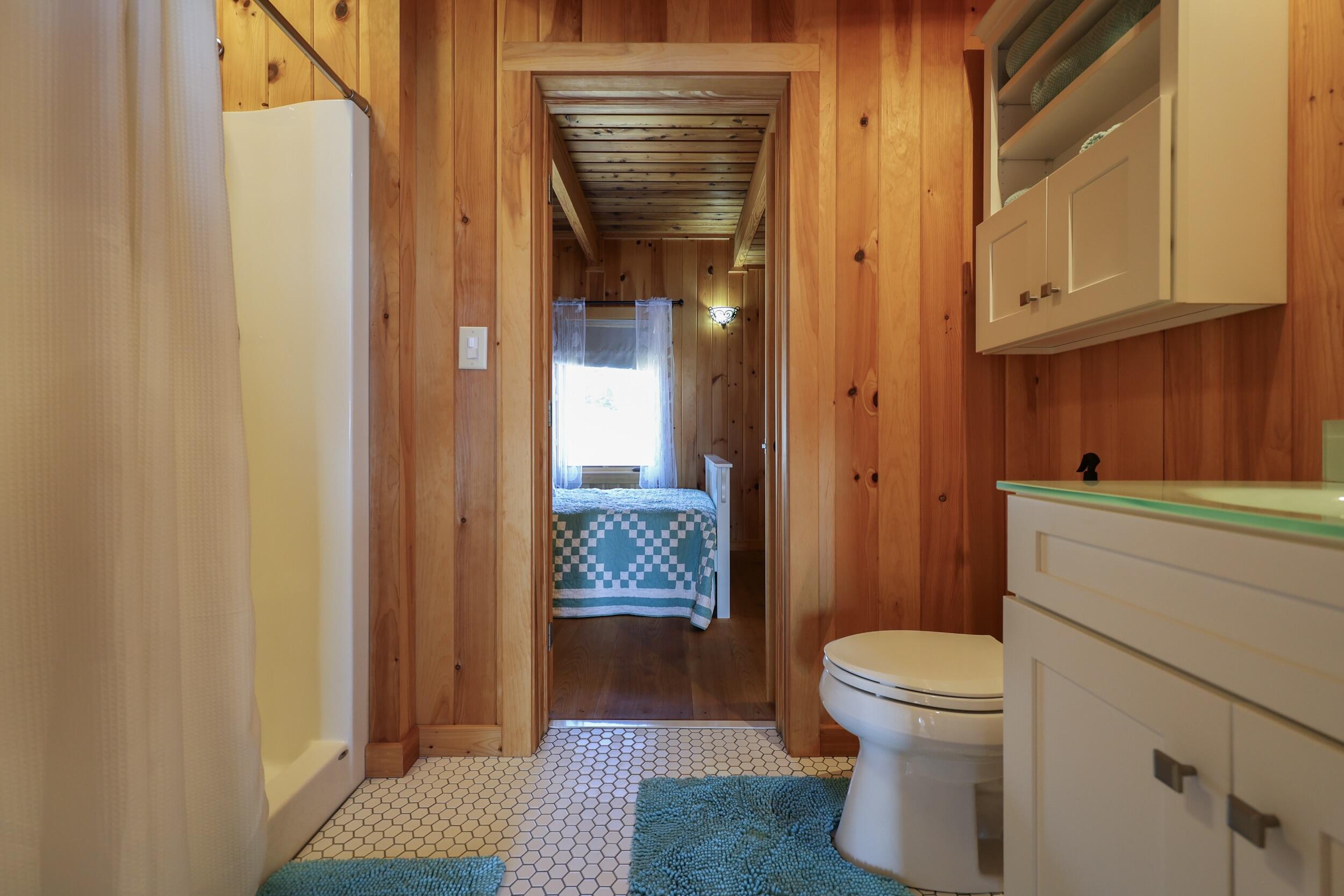 28 City Point Road, Vinalhaven, ME, 04863